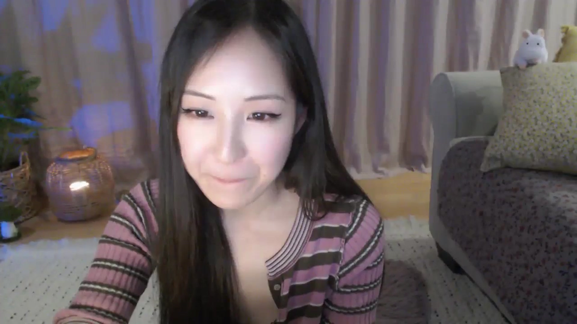 Gallery image thumbnail from AnaMei's myfreecams stream on, 04/07/2024, 06:09 image 6 of 20