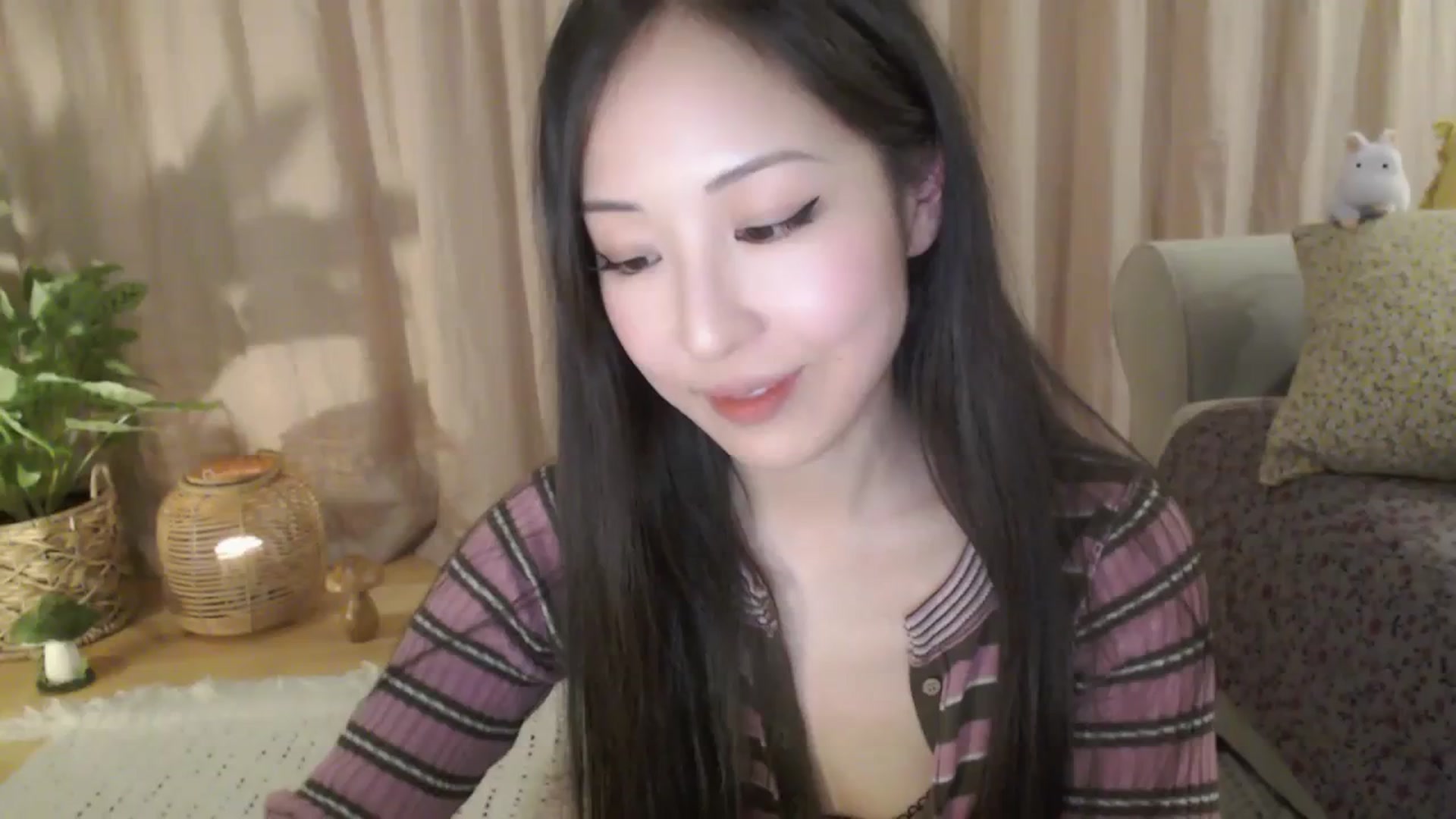 Gallery image thumbnail from AnaMei's myfreecams stream on, 04/07/2024, 06:09 image 1 of 20