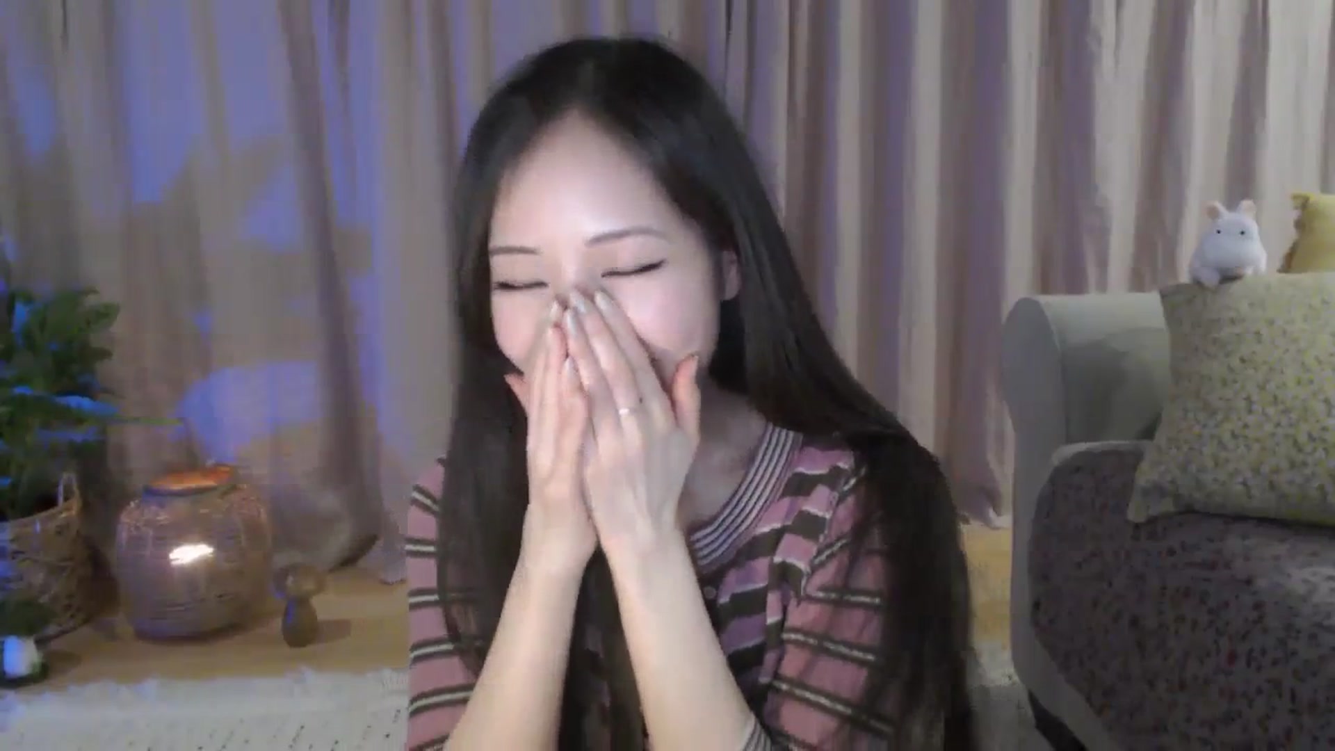 Gallery image thumbnail from AnaMei's myfreecams stream on, 04/07/2024, 06:09 image 7 of 20