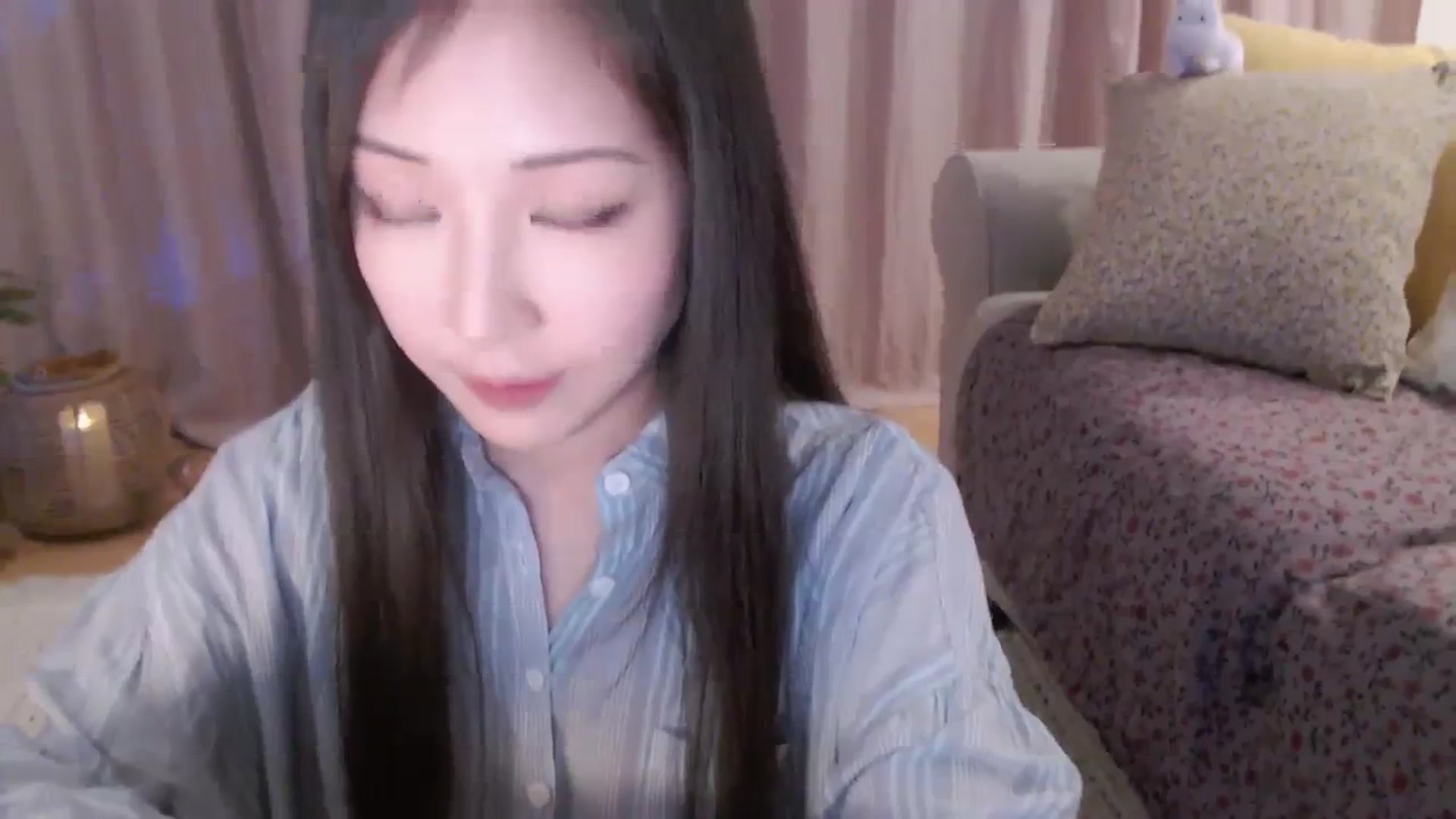 Gallery image thumbnail from AnaMei's myfreecams stream on, 04/14/2024, 03:53 image 3 of 20