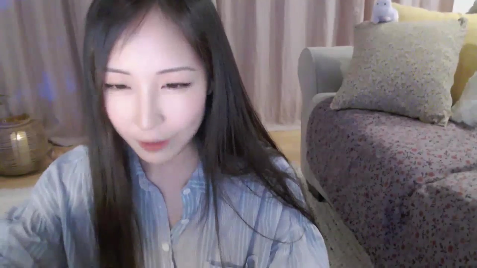 Gallery image thumbnail from AnaMei's myfreecams stream on, 04/14/2024, 03:53 image 5 of 20