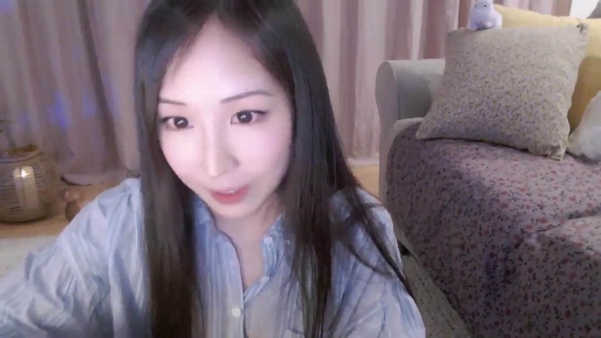 Gallery image thumbnail from AnaMei's myfreecams stream on, 04/14/2024, 03:53 image 6 of 20