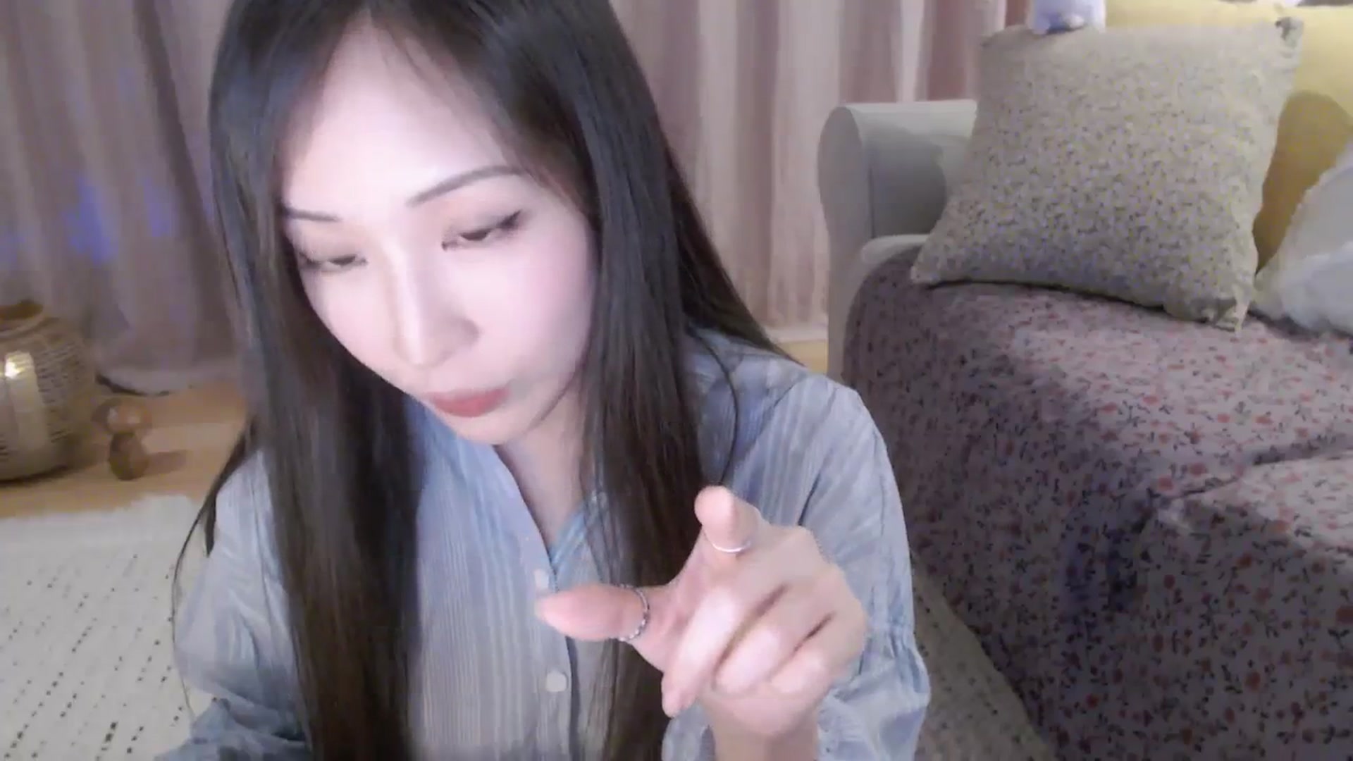 Gallery image thumbnail from AnaMei's myfreecams stream on, 04/14/2024, 03:53 image 19 of 20