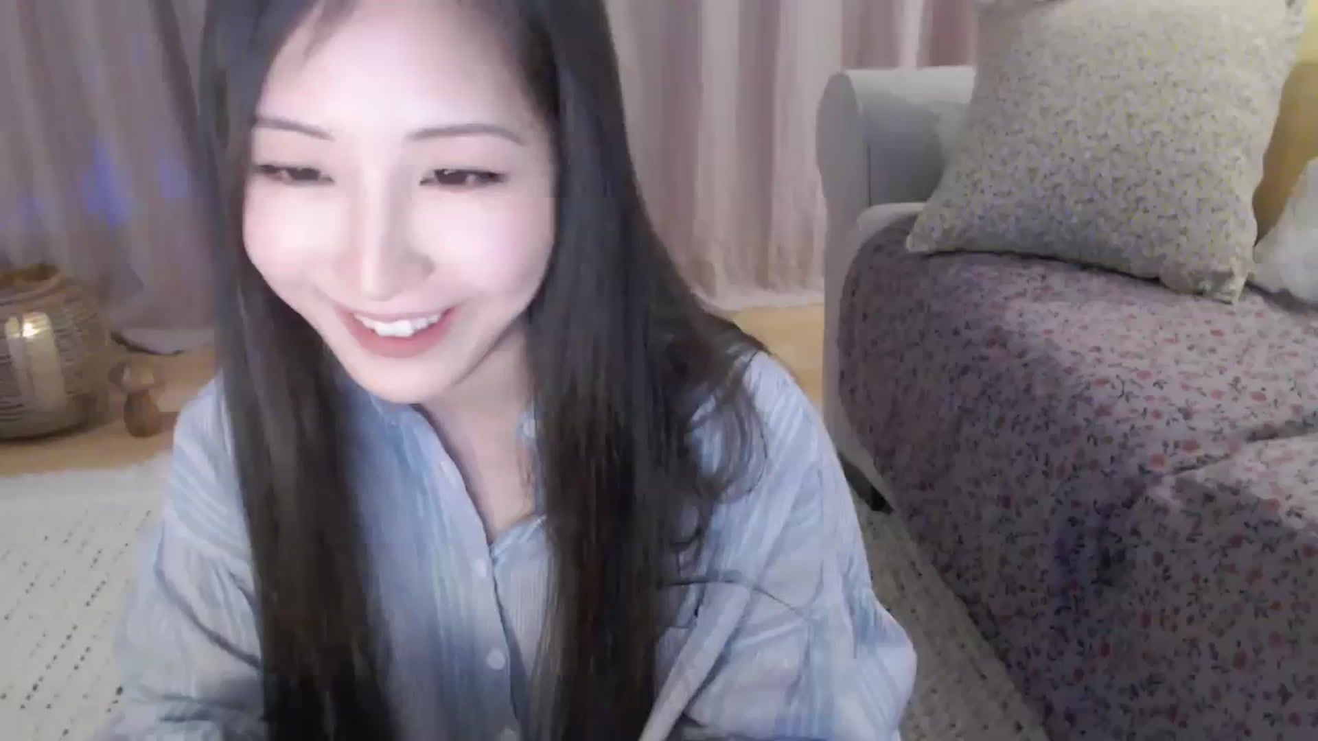 Gallery image thumbnail from AnaMei's myfreecams stream on, 04/14/2024, 03:53 image 1 of 20