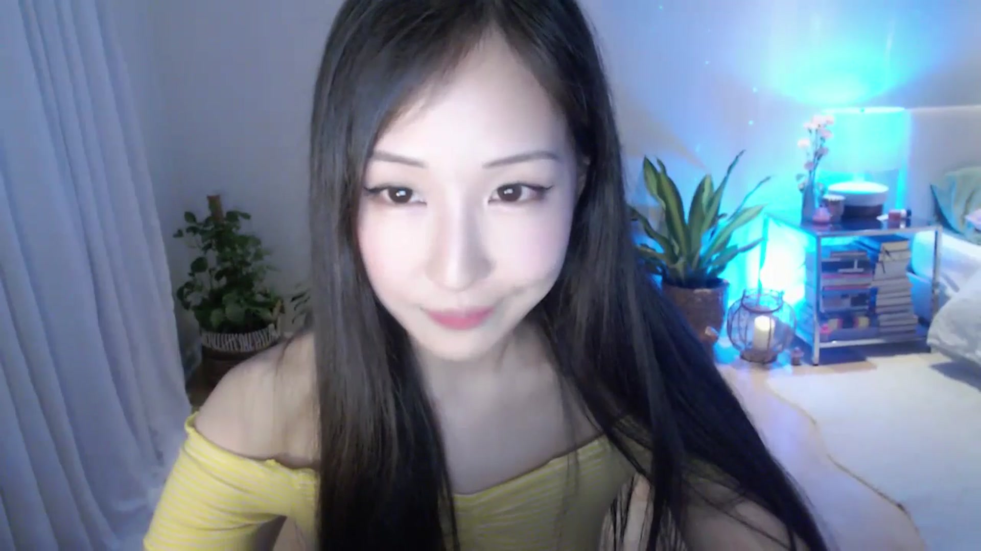 Gallery image thumbnail from AnaMei's myfreecams stream on, 04/21/2024, 04:09 image 18 of 20