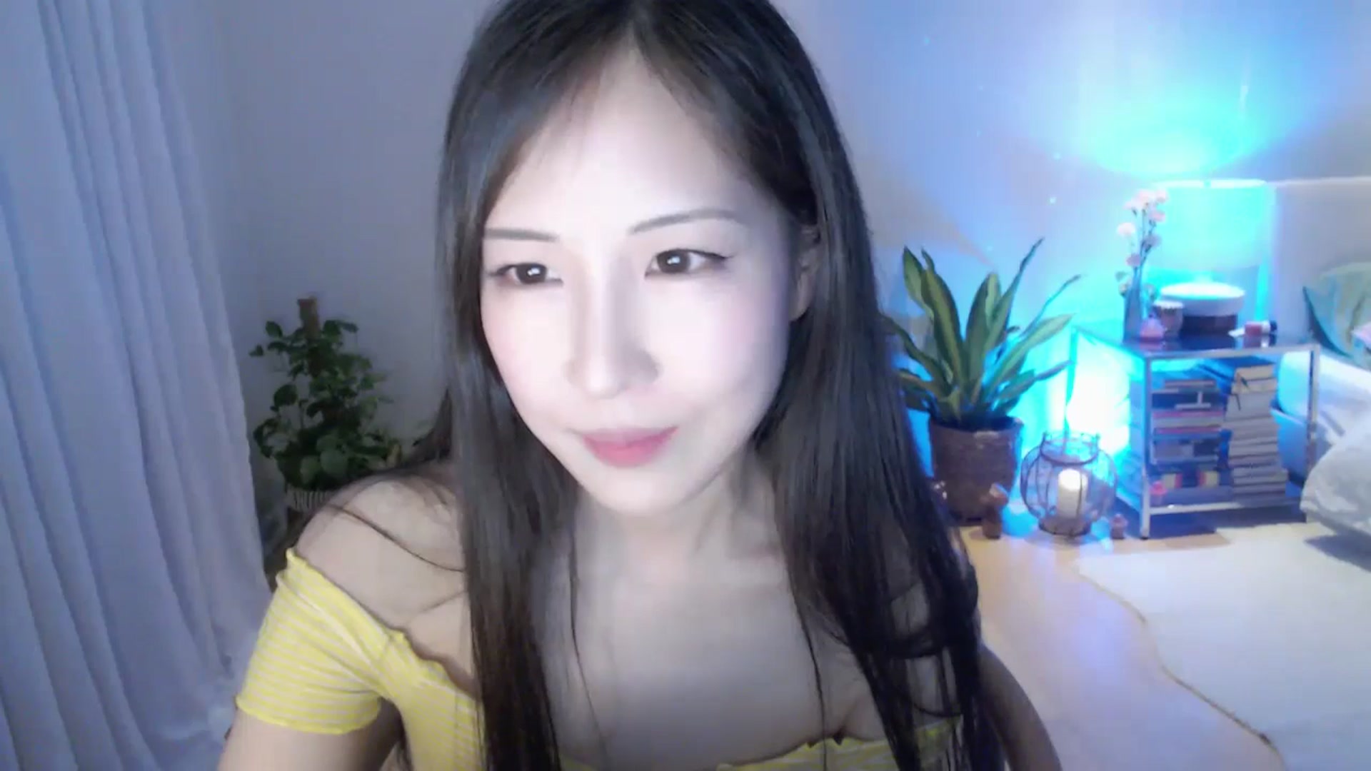 Gallery image thumbnail from AnaMei's myfreecams stream on, 04/21/2024, 04:09 image 4 of 20