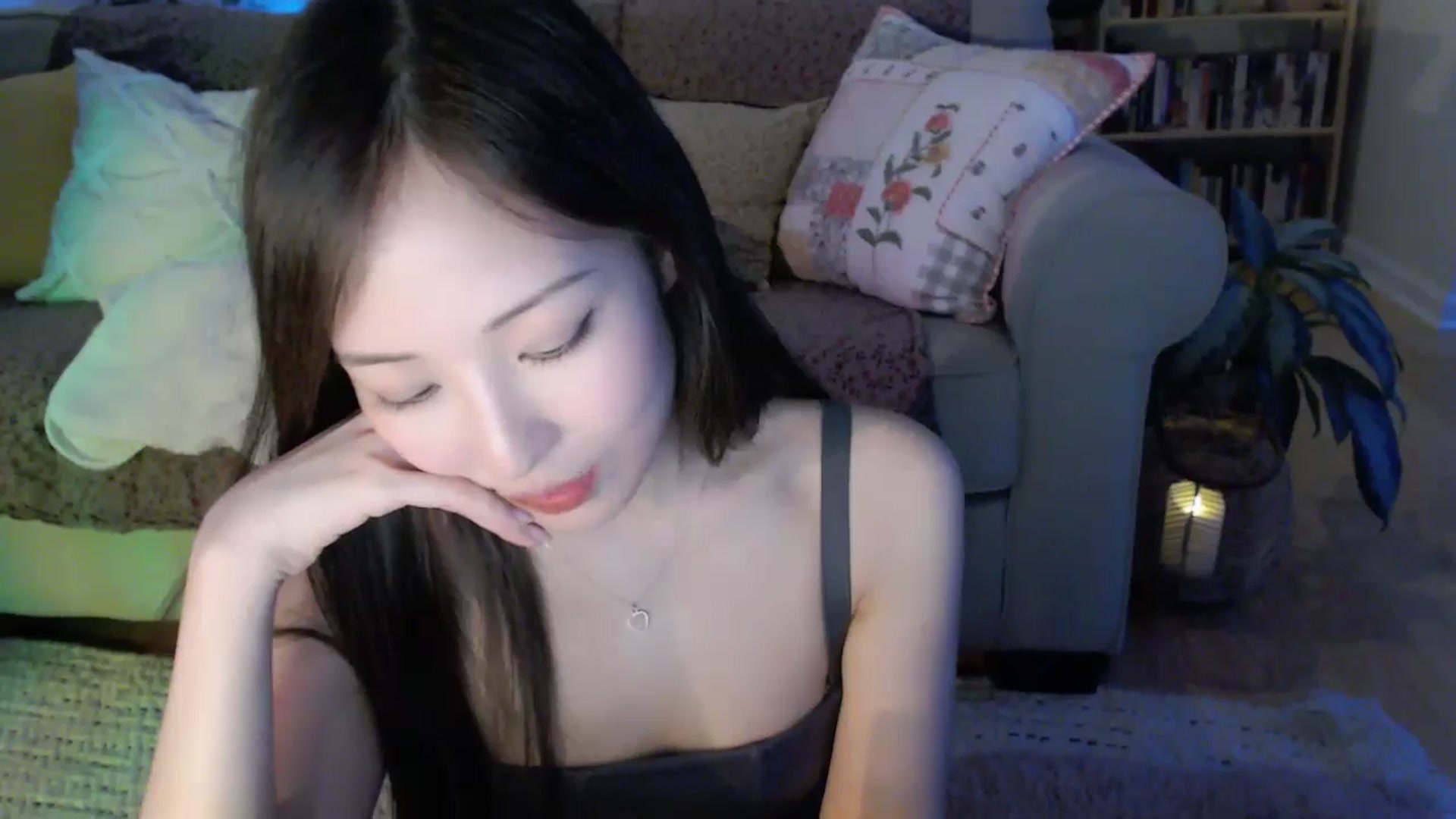 Gallery image thumbnail from AnaMei's myfreecams stream on, 06/02/2024, 07:06 image 11 of 20