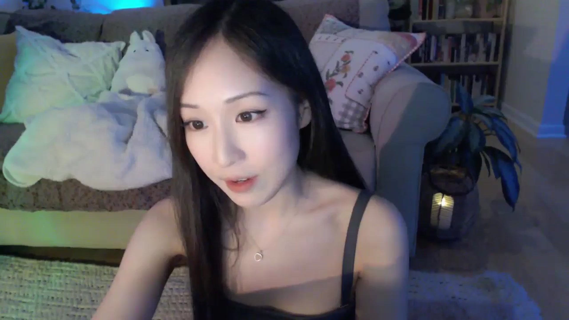 Gallery image thumbnail from AnaMei's myfreecams stream on, 06/02/2024, 07:06 image 2 of 20