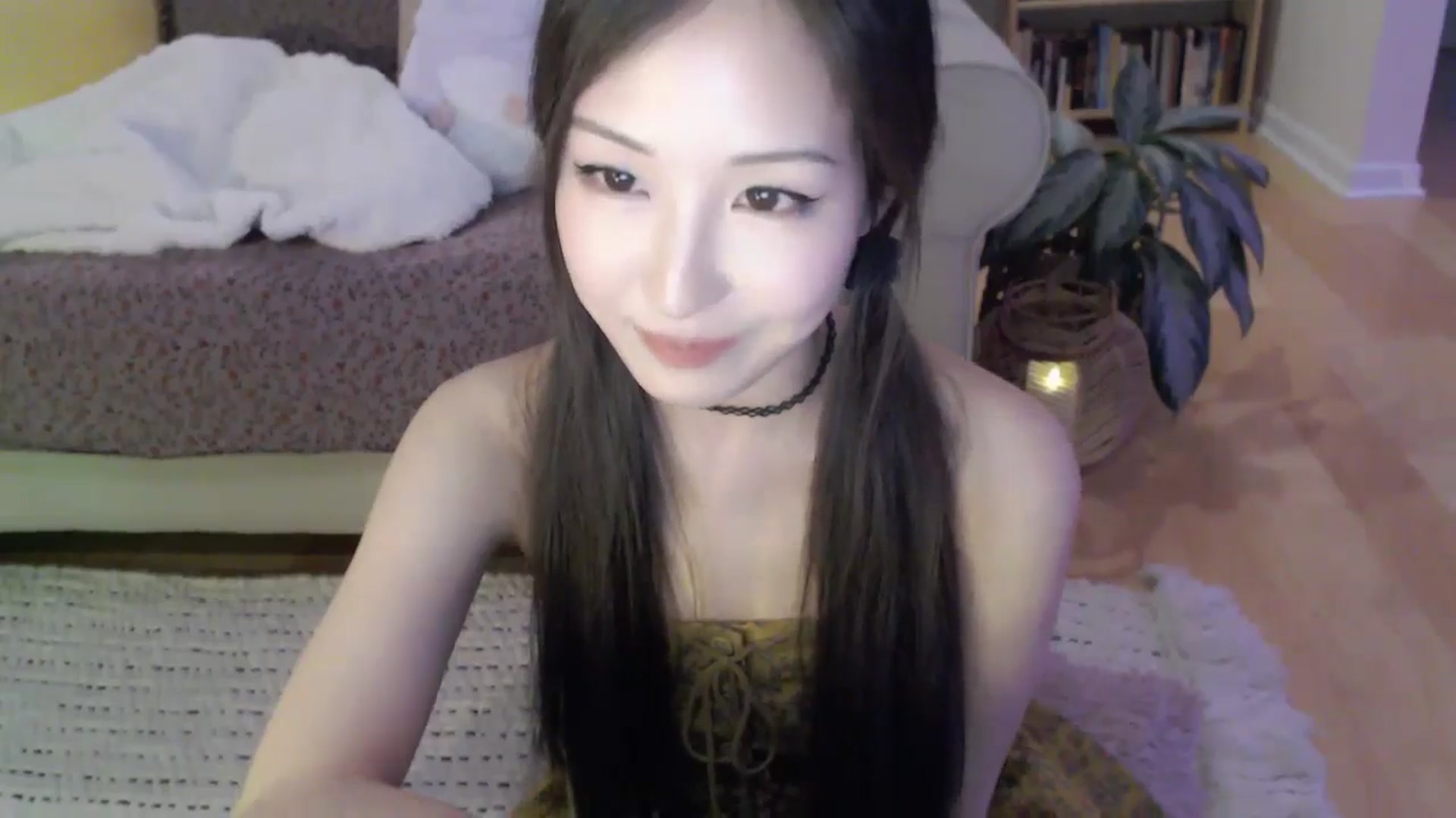 Gallery image thumbnail from AnaMei's myfreecams stream on, 06/09/2024, 07:06 image 2 of 20