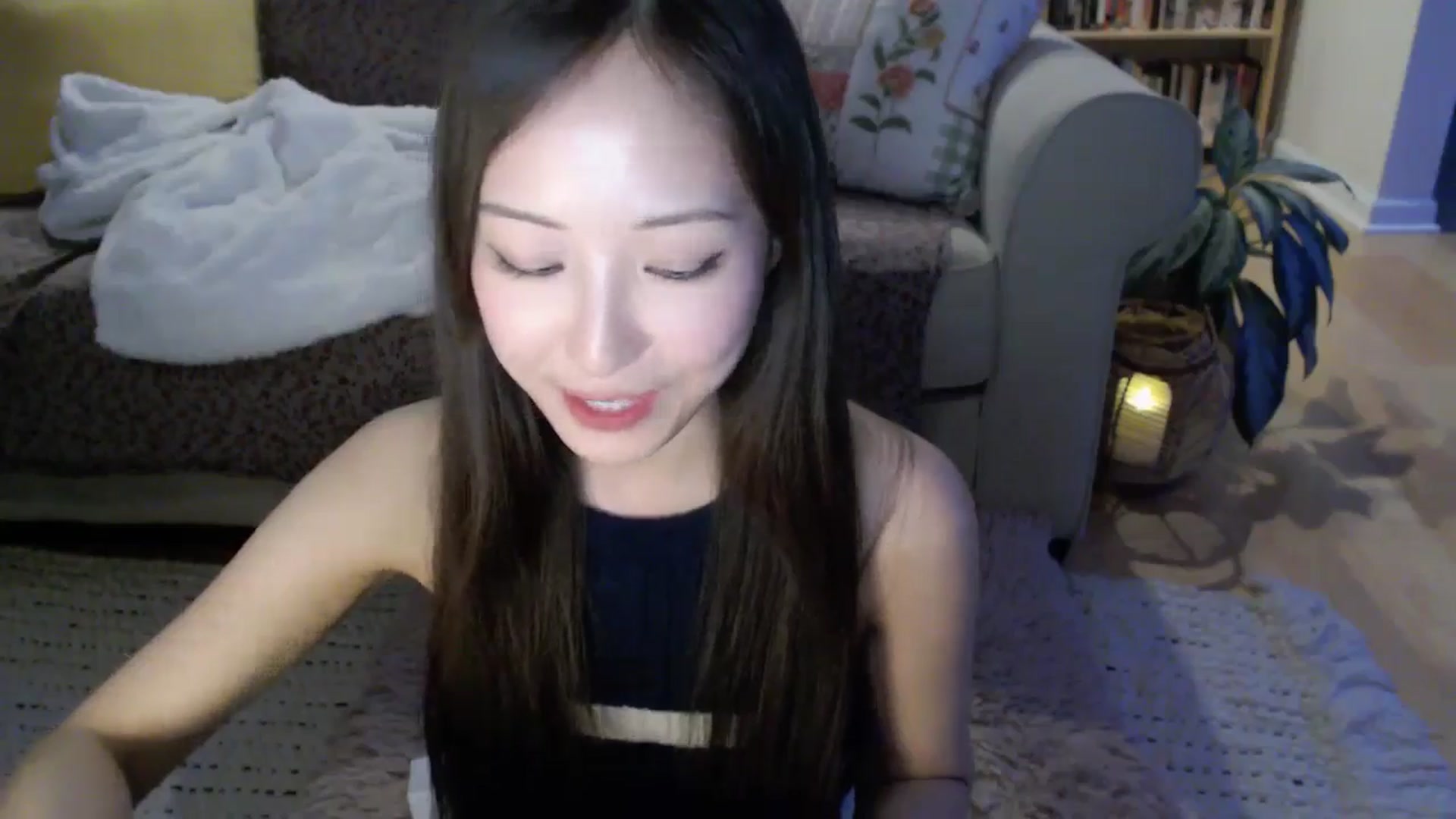 Gallery image thumbnail from AnaMei's myfreecams stream on, 06/16/2024, 05:43 image 12 of 20