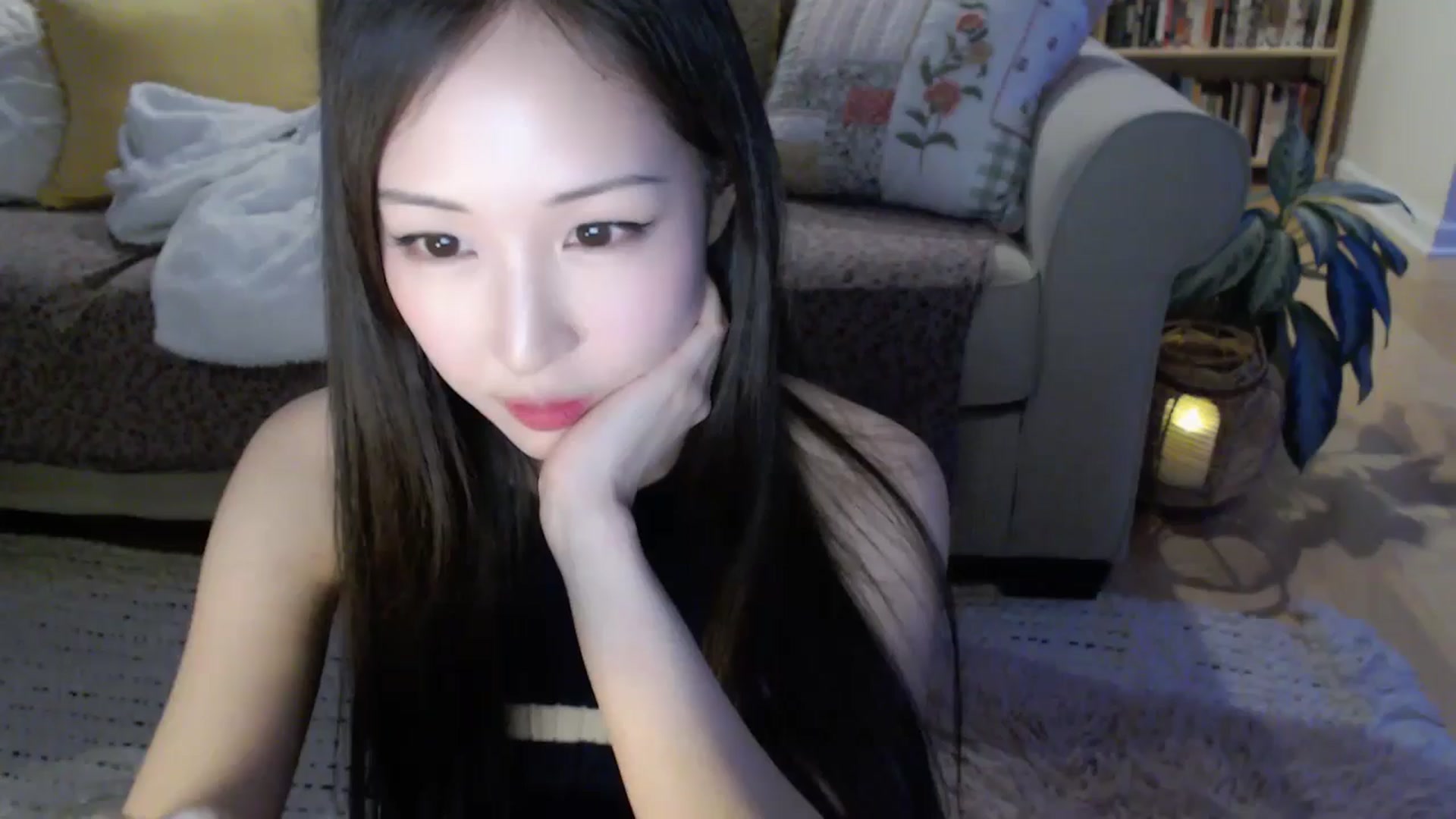 Gallery image thumbnail from AnaMei's myfreecams stream on, 06/16/2024, 05:43 image 3 of 20