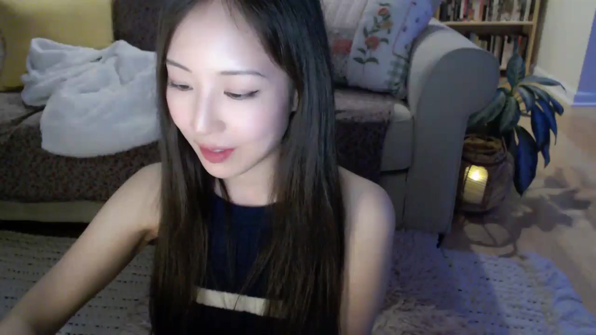 Gallery image thumbnail from AnaMei's myfreecams stream on, 06/16/2024, 05:43 image 18 of 20