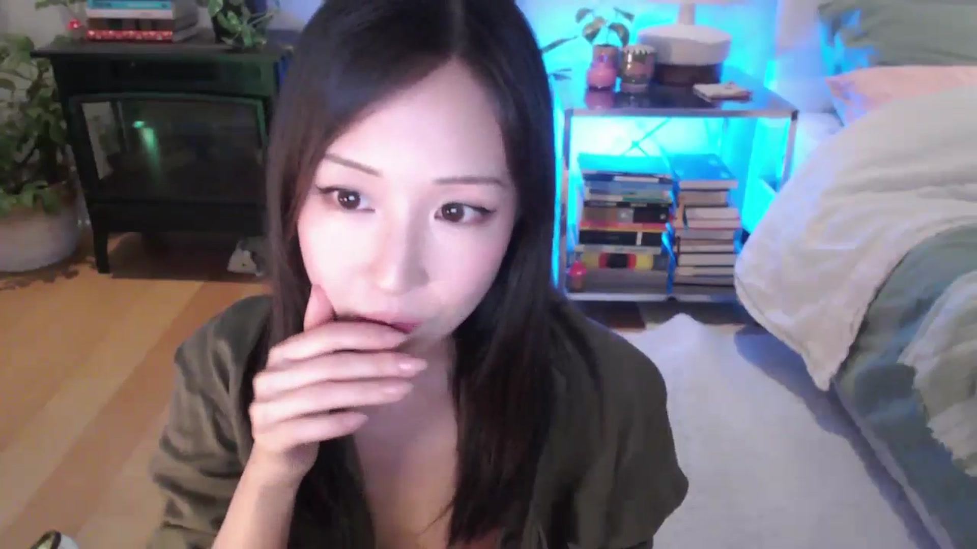 Gallery image thumbnail from AnaMei's myfreecams stream on, 07/07/2024, 06:50 image 5 of 20