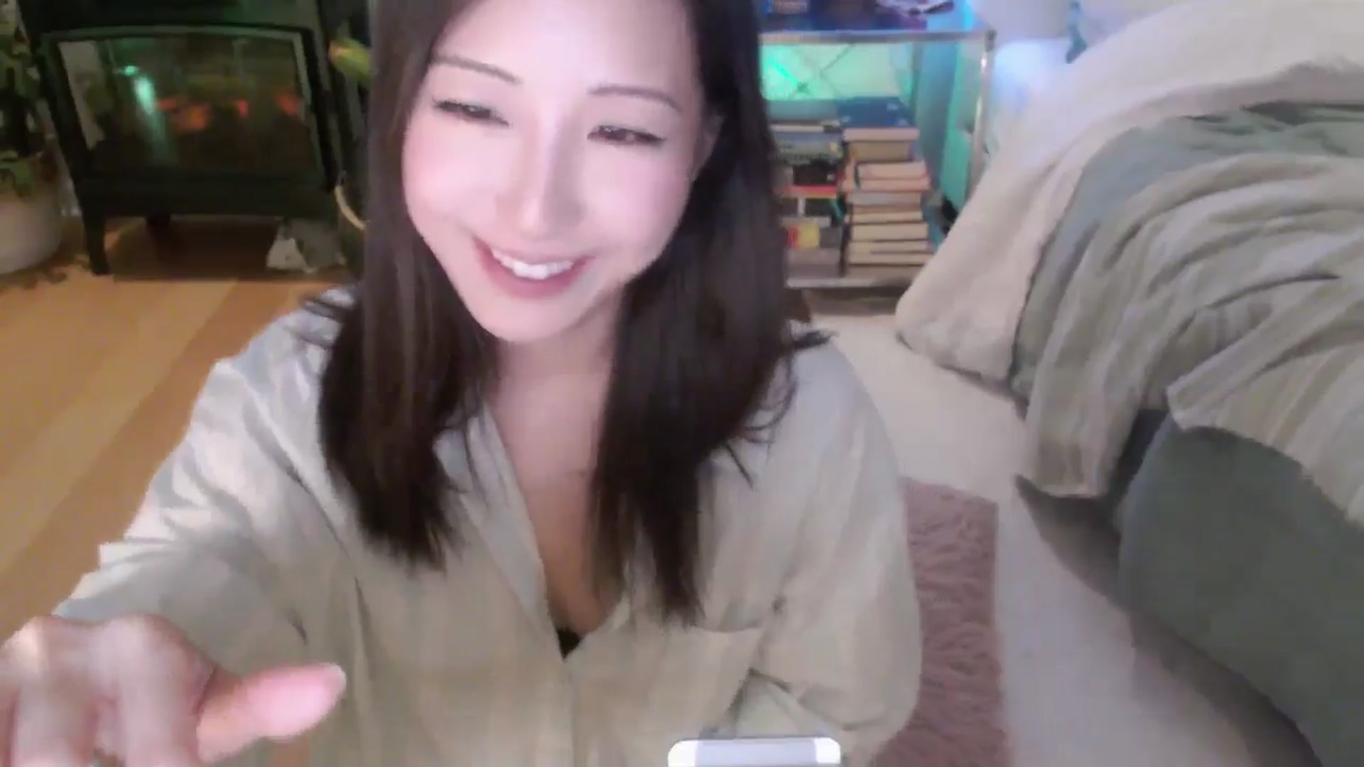 Gallery image thumbnail from AnaMei's myfreecams stream on, 07/14/2024, 06:17 image 10 of 20