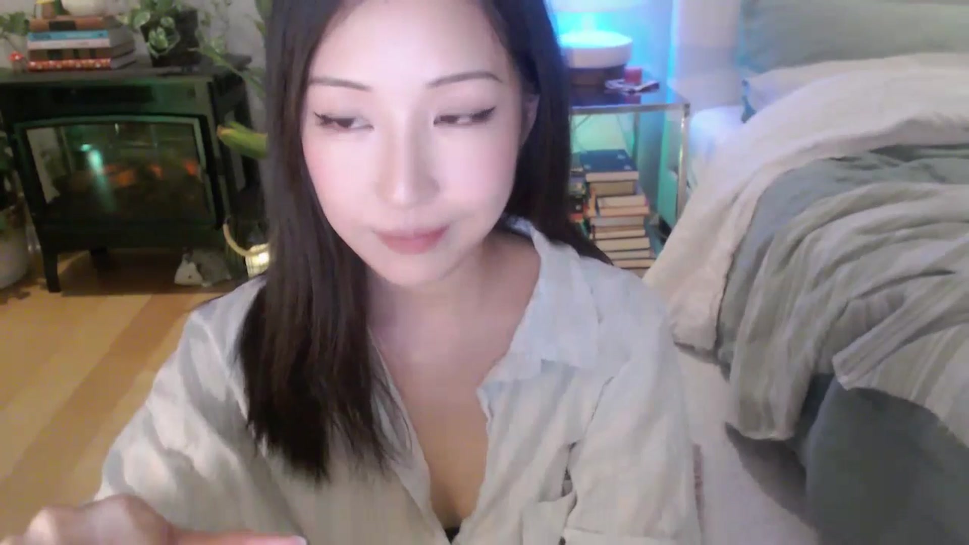 Gallery image thumbnail from AnaMei's myfreecams stream on, 07/14/2024, 06:17 image 13 of 20