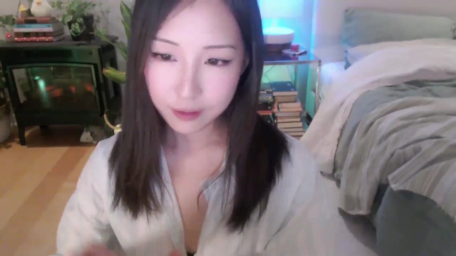 Gallery image thumbnail from AnaMei's myfreecams stream on, 07/14/2024, 06:17 image 11 of 20