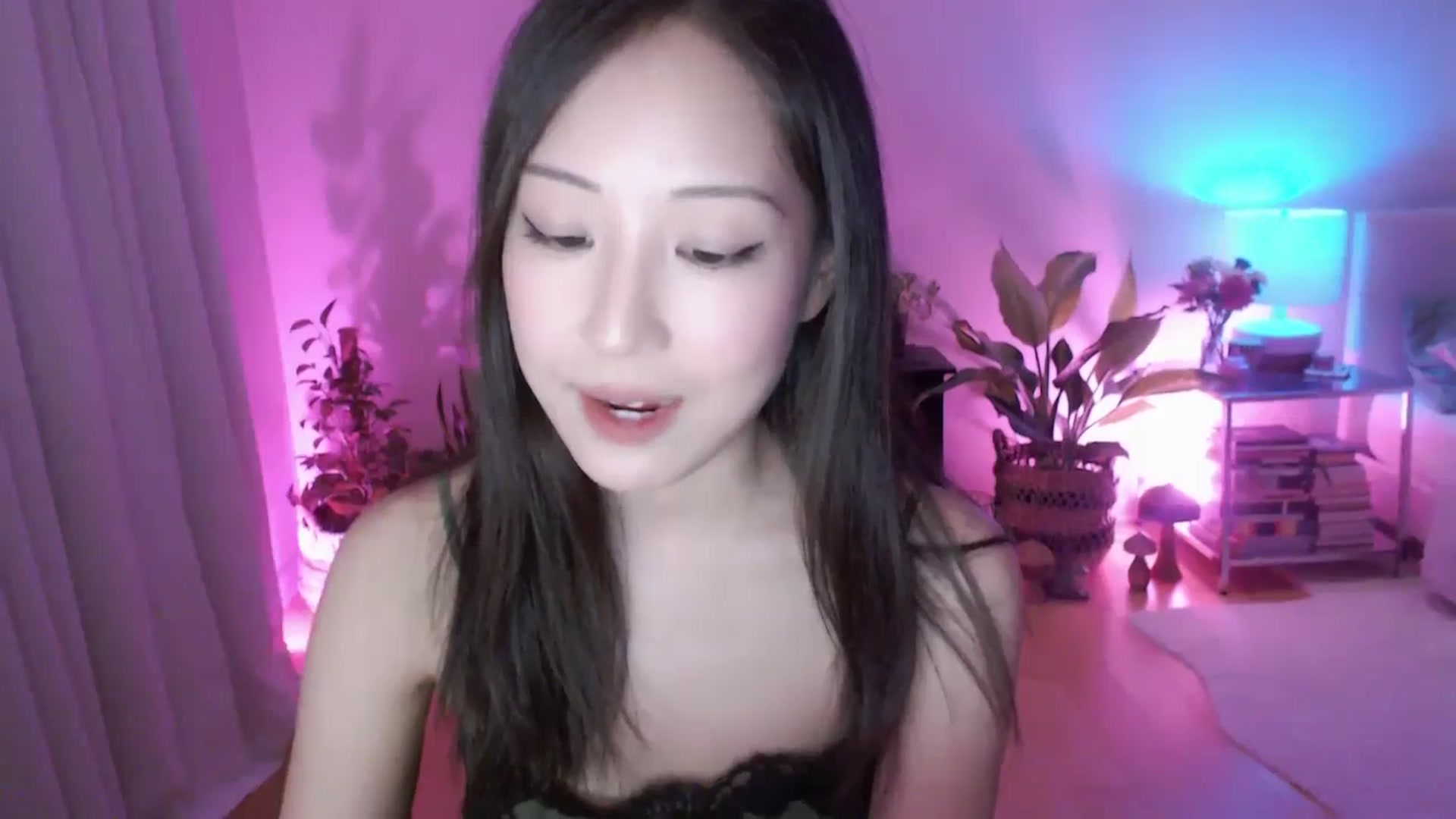 Gallery image thumbnail from AnaMei's myfreecams stream on, 09/08/2024, 05:57 image 4 of 20