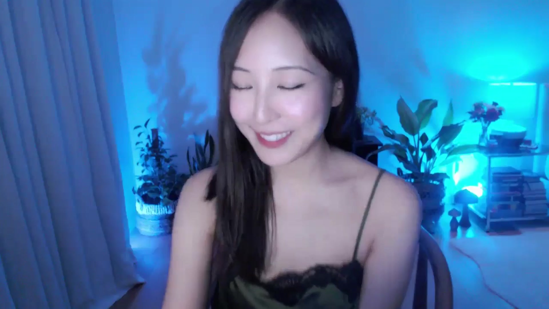 Gallery image thumbnail from AnaMei's myfreecams stream on, 09/08/2024, 05:57 image 7 of 20