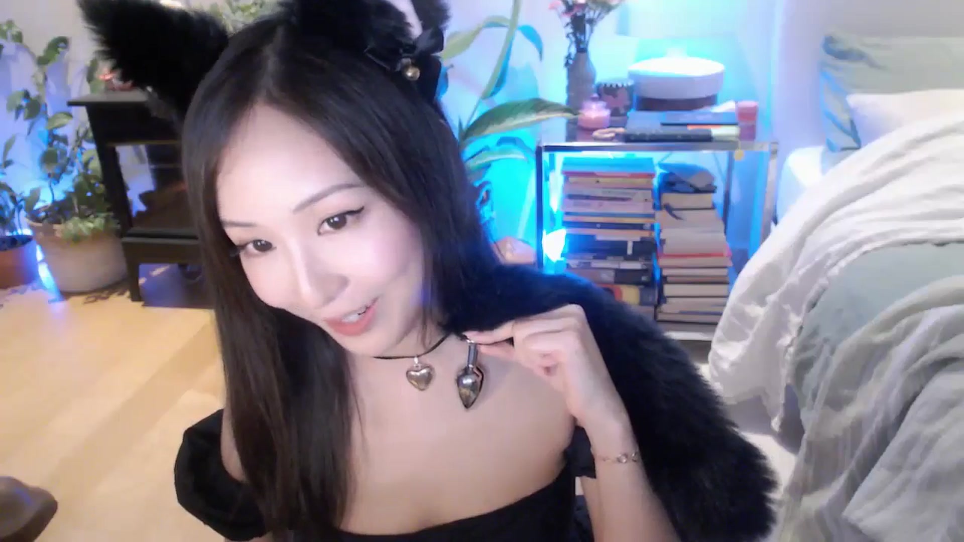 Gallery image thumbnail from AnaMei's myfreecams stream on, 09/22/2024, 05:29 image 12 of 20