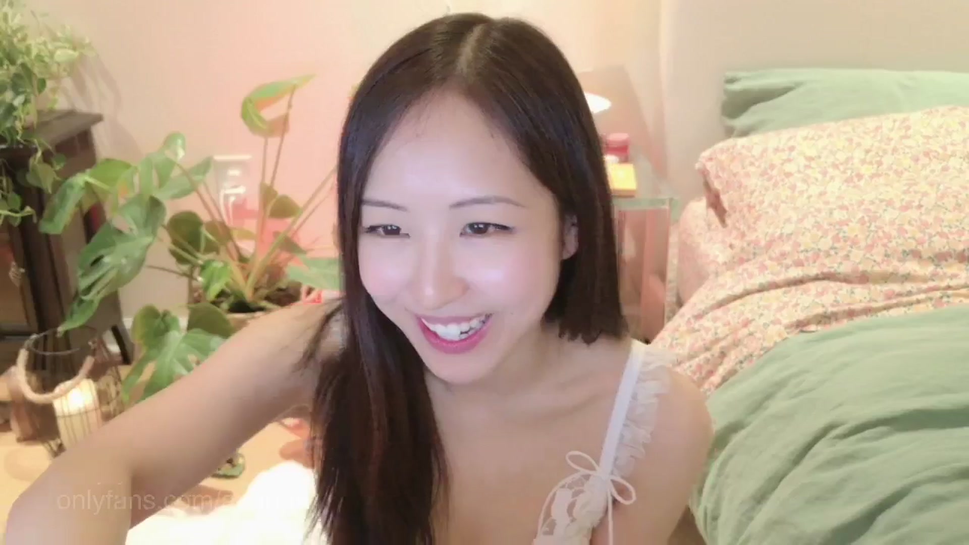 Gallery image thumbnail from AnaMei's myfreecams stream on, 12/08/2024, 08:50 image 12 of 20