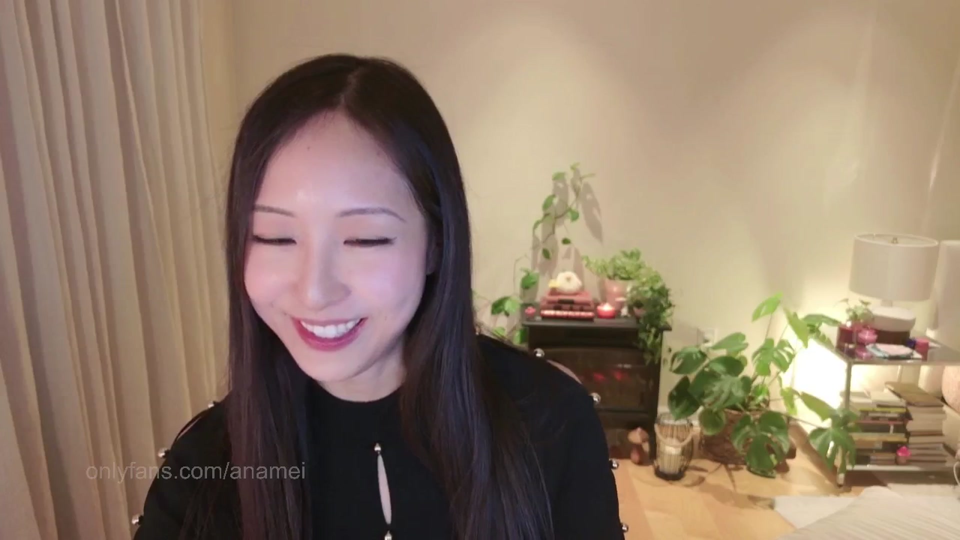 Gallery image thumbnail from AnaMei's myfreecams stream on, 01/05/2025, 08:21 image 4 of 20