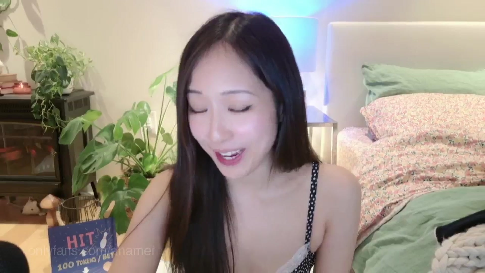 Gallery image thumbnail from AnaMei's myfreecams stream on, 01/12/2025, 08:03 image 13 of 20