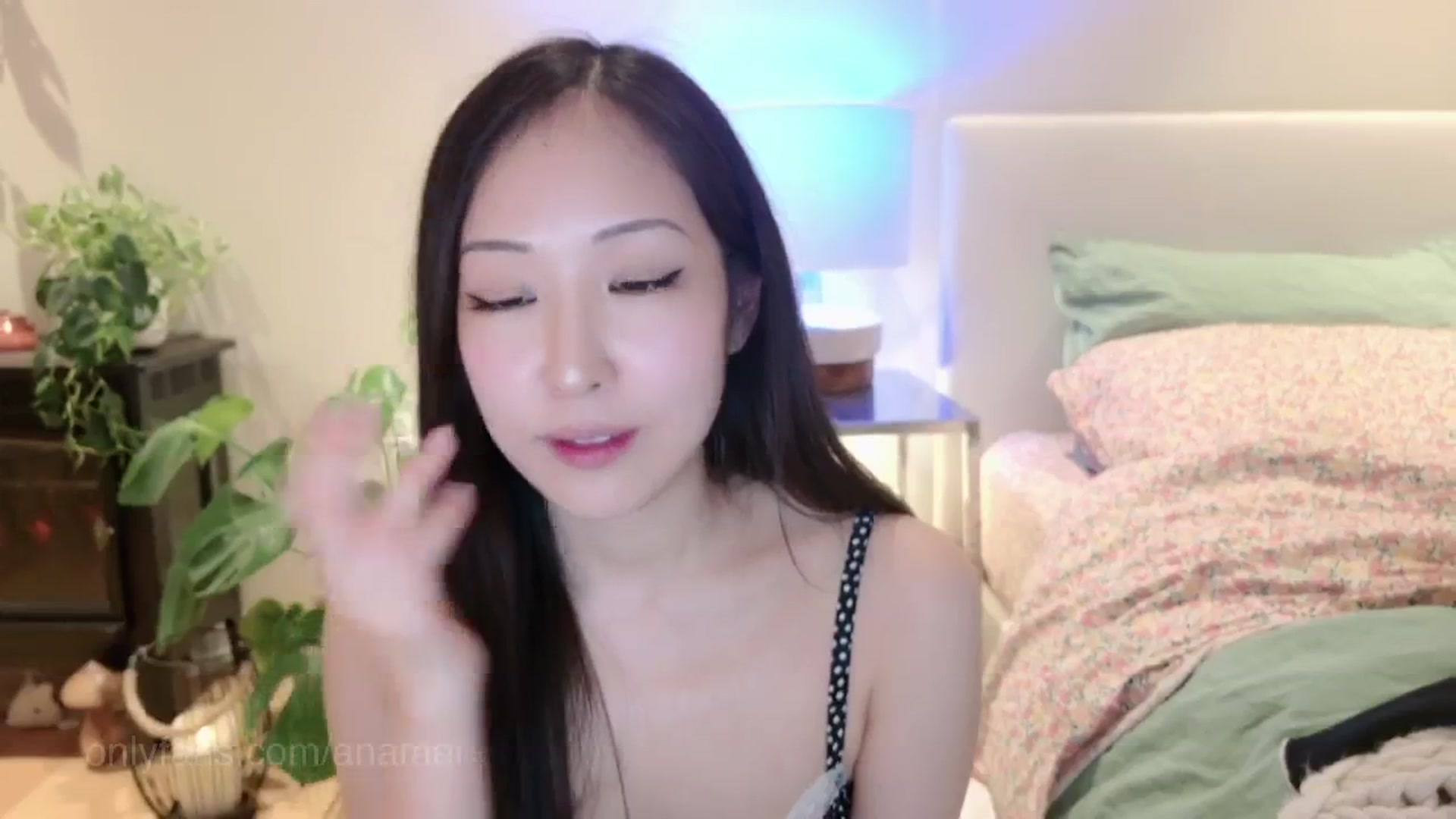 Gallery image thumbnail from AnaMei's myfreecams stream on, 01/12/2025, 08:03 image 14 of 20