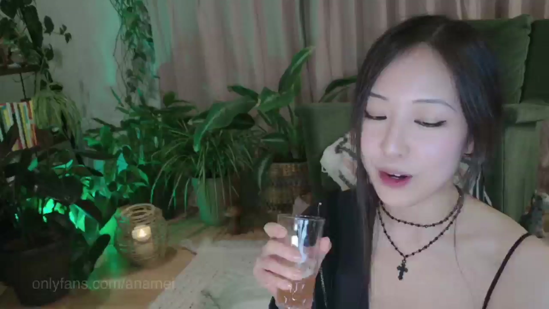 Gallery image thumbnail from AnaMei's myfreecams stream on, 01/26/2025, 06:04 image 10 of 20
