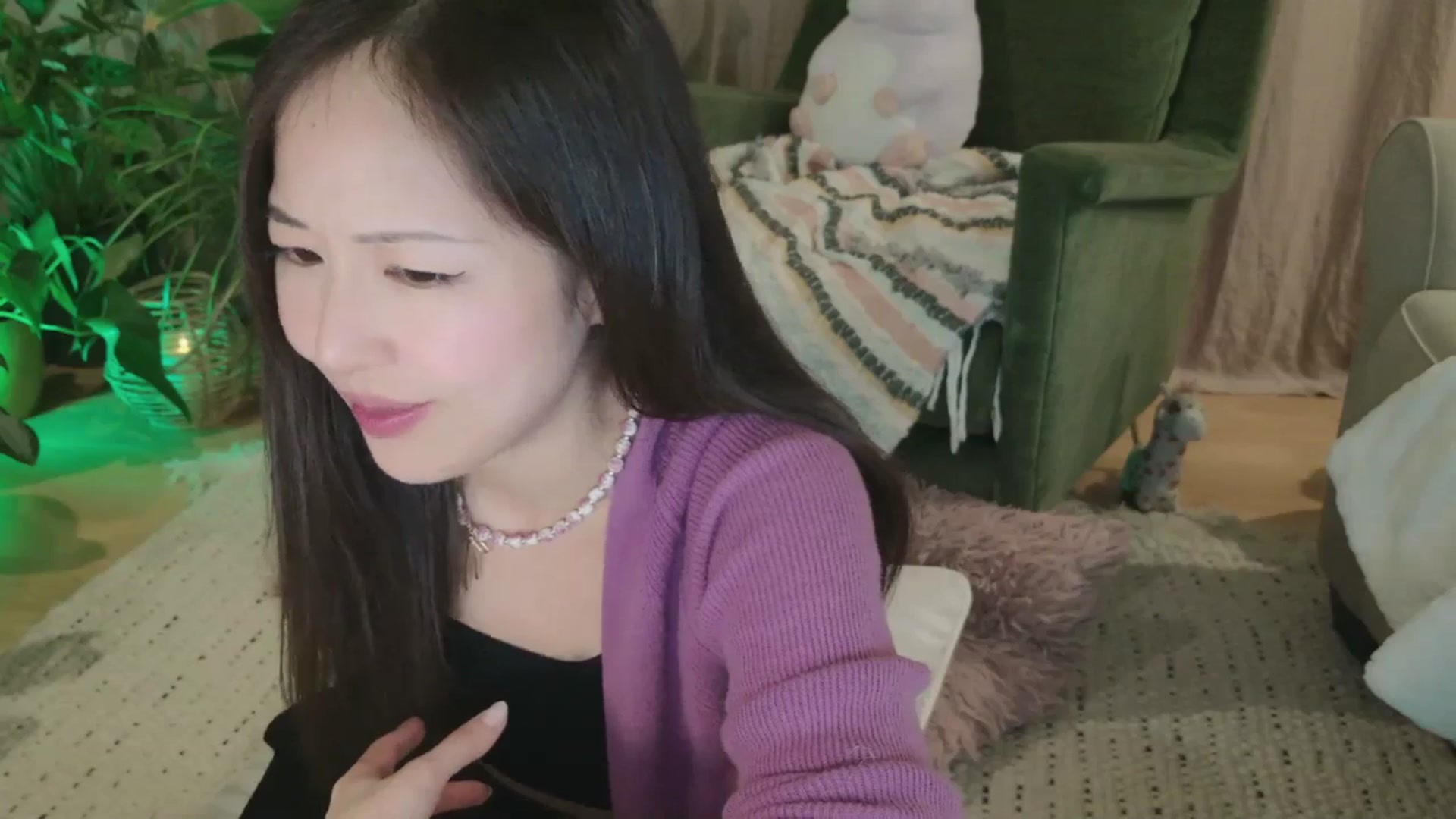 Gallery image thumbnail from AnaMei's myfreecams stream on, 02/06/2025, 04:40 image 14 of 20
