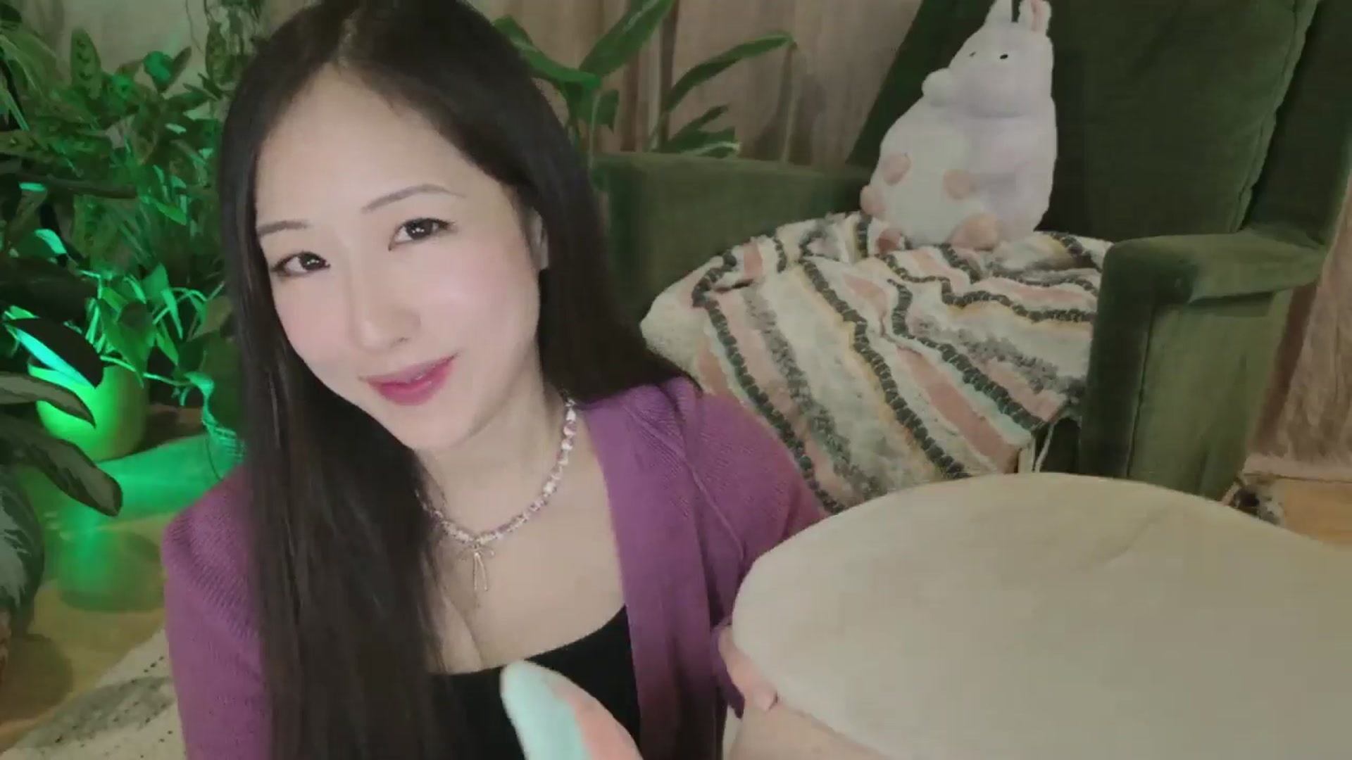 Gallery image thumbnail from AnaMei's myfreecams stream on, 02/06/2025, 04:40 image 2 of 20