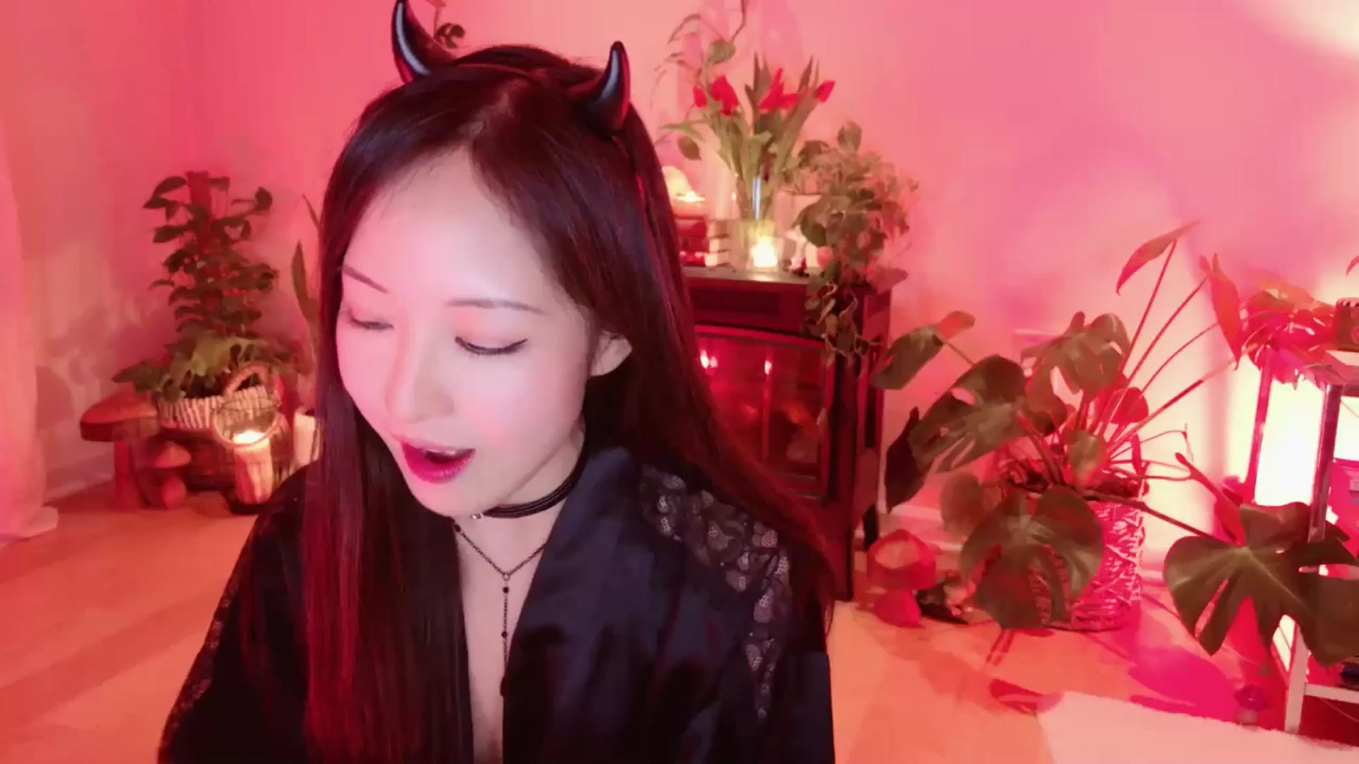 Gallery image thumbnail from AnaMei's myfreecams stream on, 02/09/2025, 06:24 image 8 of 20