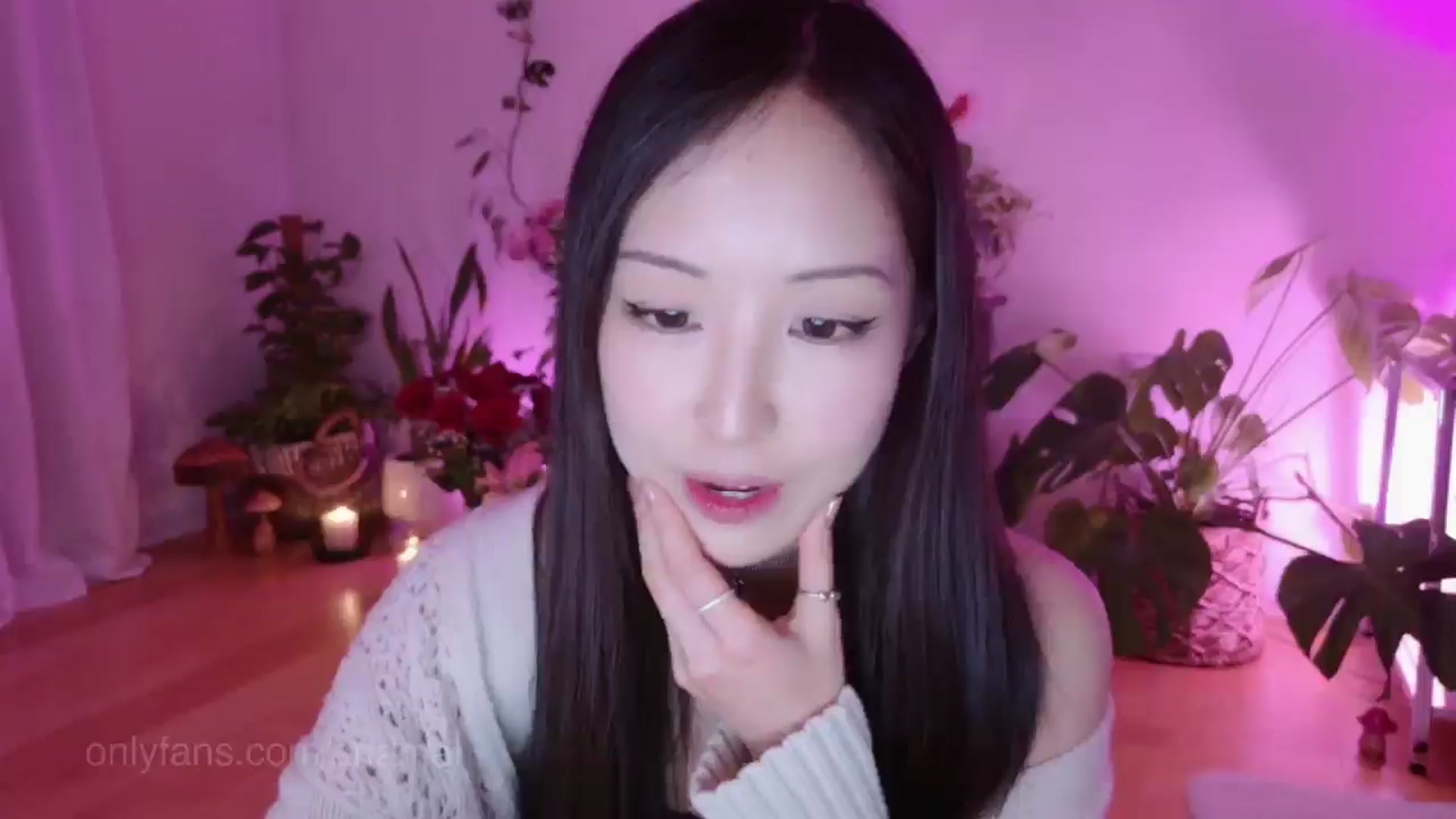 Gallery image thumbnail from AnaMei's myfreecams stream on, 02/15/2025, 05:02 image 3 of 20