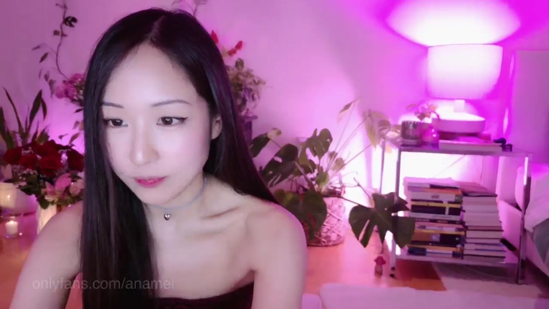 Gallery image thumbnail from AnaMei's myfreecams stream on, 02/15/2025, 05:32 image 12 of 20