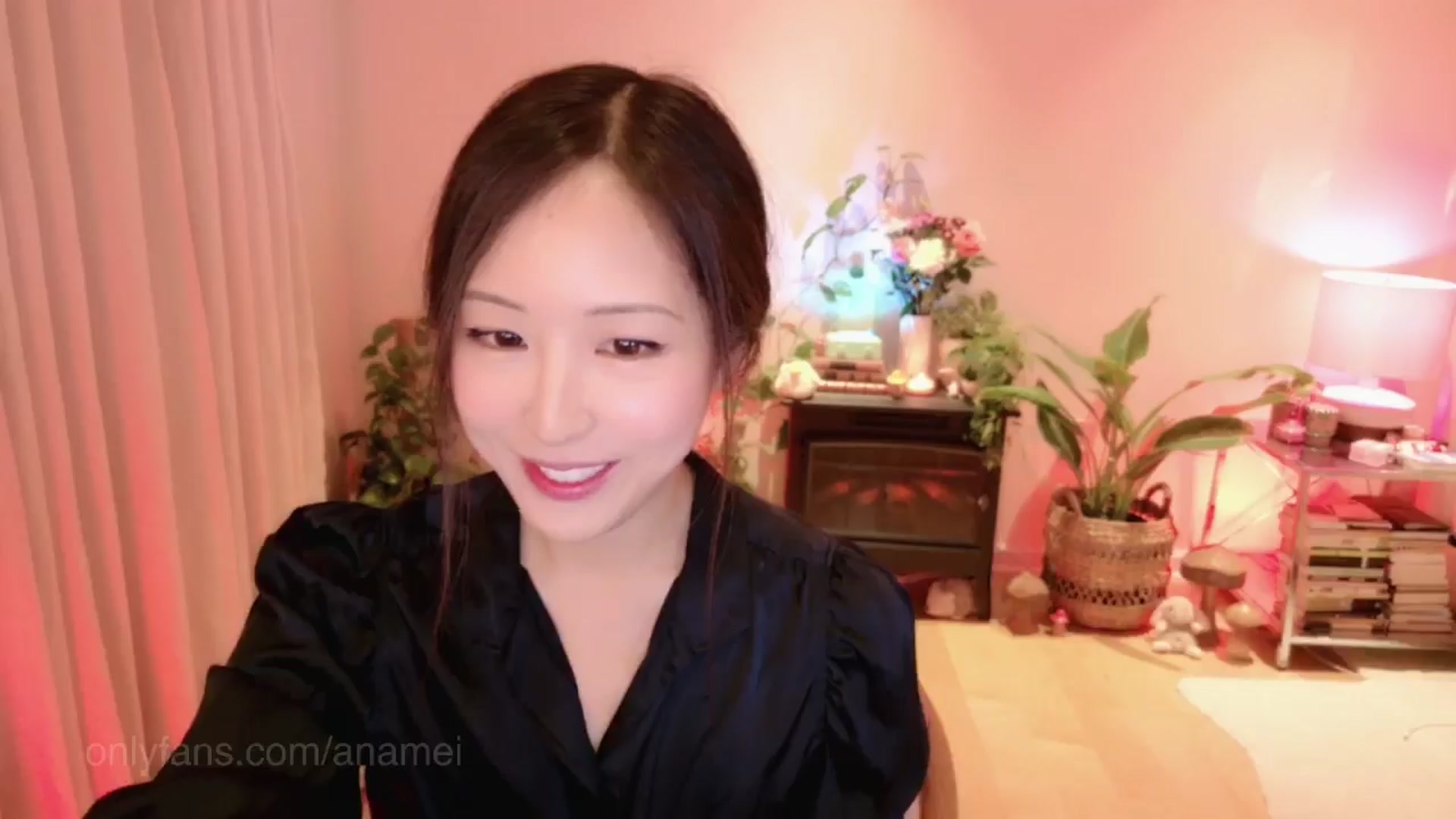 Gallery image thumbnail from AnaMei's myfreecams stream on, 03/02/2025, 07:15 image 2 of 20