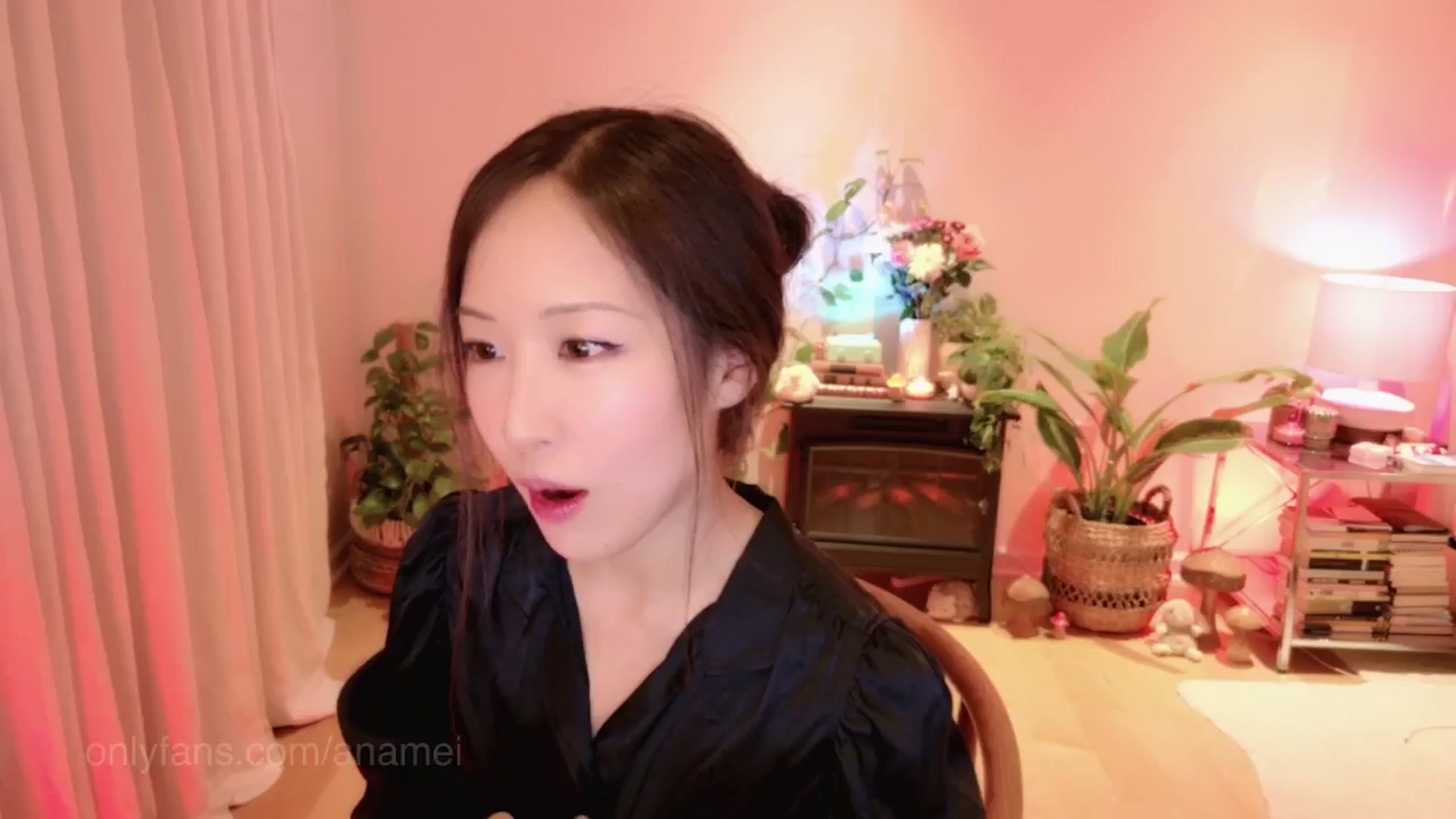 Gallery image thumbnail from AnaMei's myfreecams stream on, 03/02/2025, 07:15 image 3 of 20