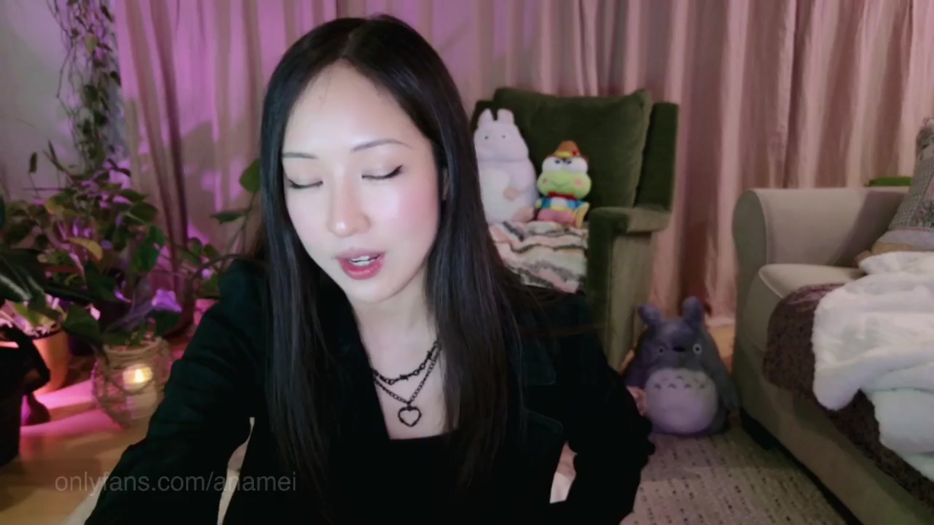 Gallery image thumbnail from AnaMei's myfreecams stream on, 03/03/2025, 05:48 image 5 of 20