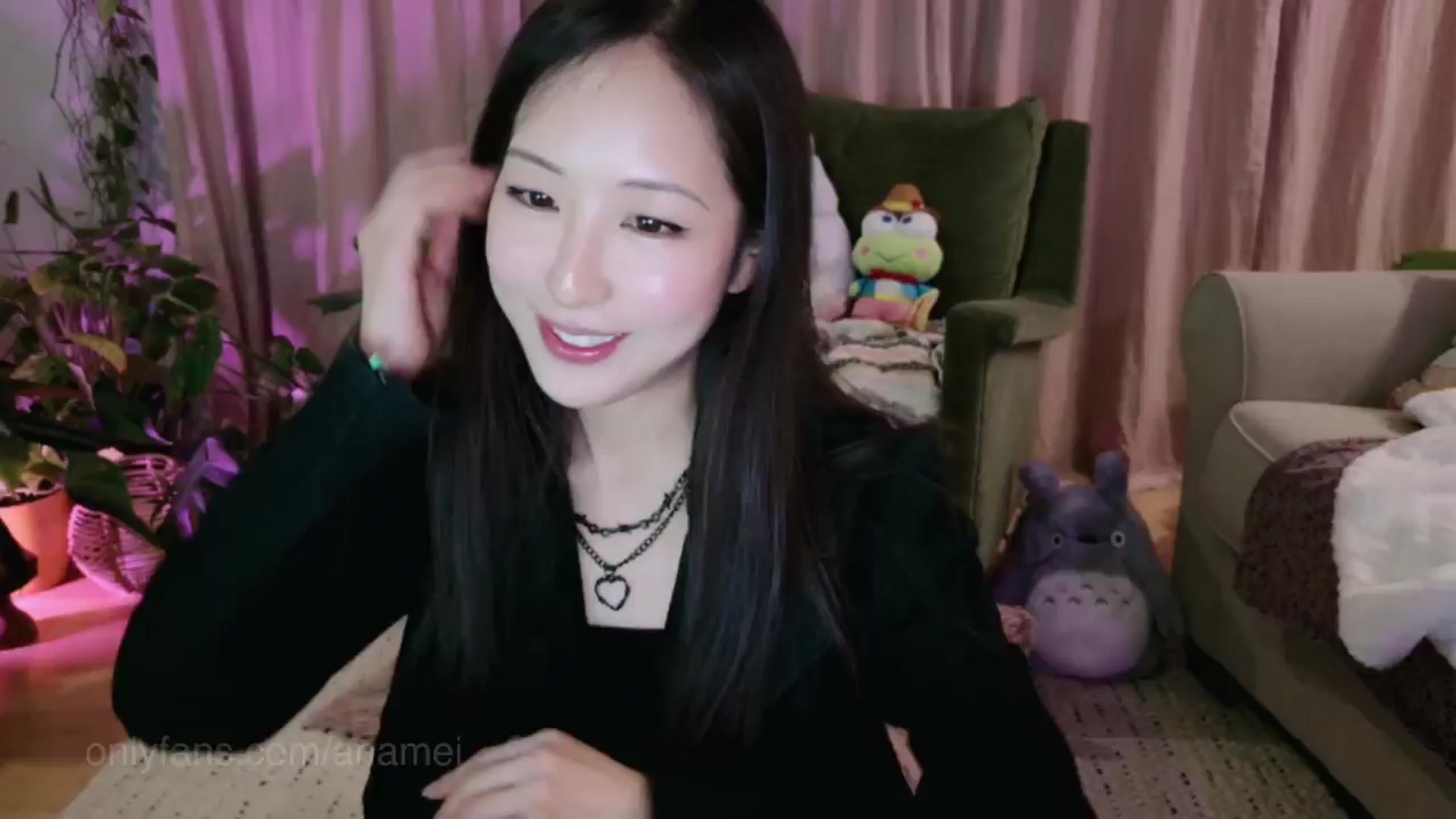 Gallery image thumbnail from AnaMei's myfreecams stream on, 03/03/2025, 05:48 image 1 of 20