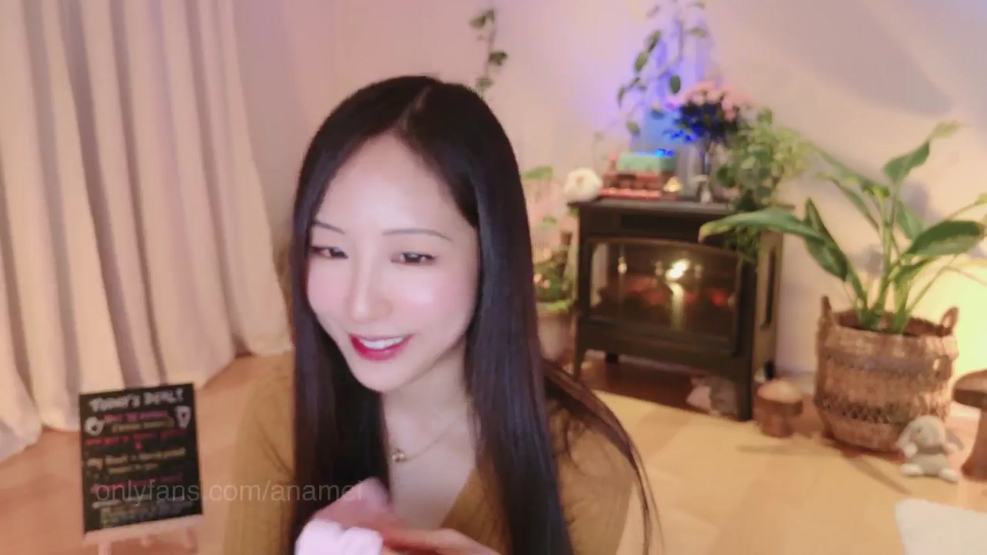 Gallery image thumbnail from AnaMei's myfreecams stream on, 03/16/2025, 06:29 image 7 of 20