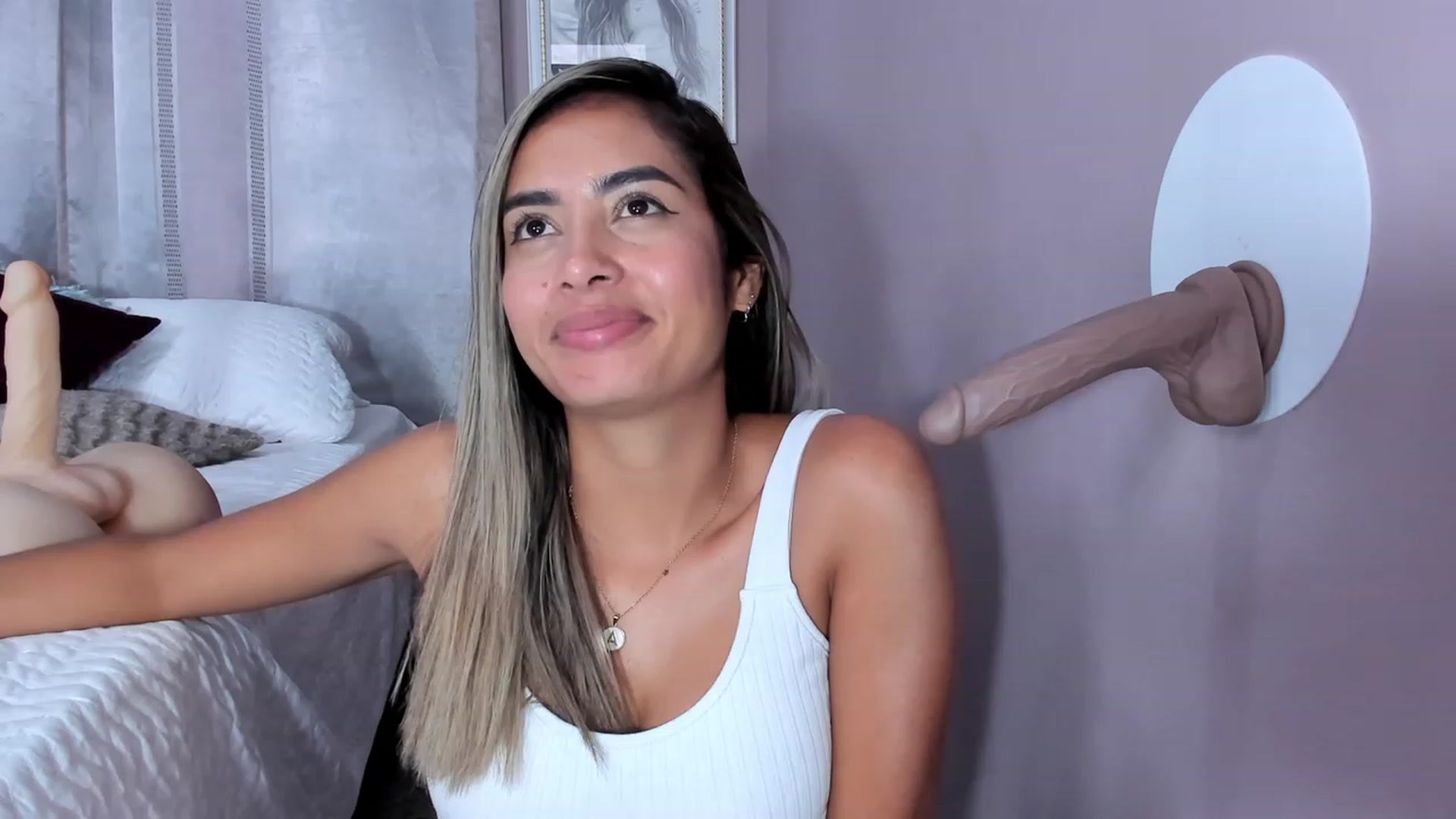 Gallery image thumbnail from AnaRosas's myfreecams stream on, 07/28/2023, 19:07 image 17 of 20