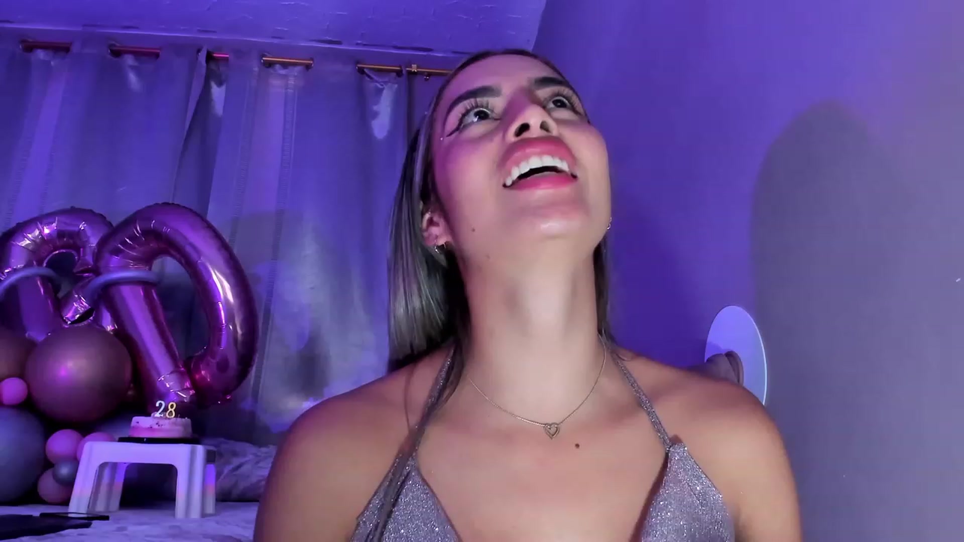 Gallery image thumbnail from AnaRosas's myfreecams stream on, 08/08/2023, 19:15 image 12 of 20