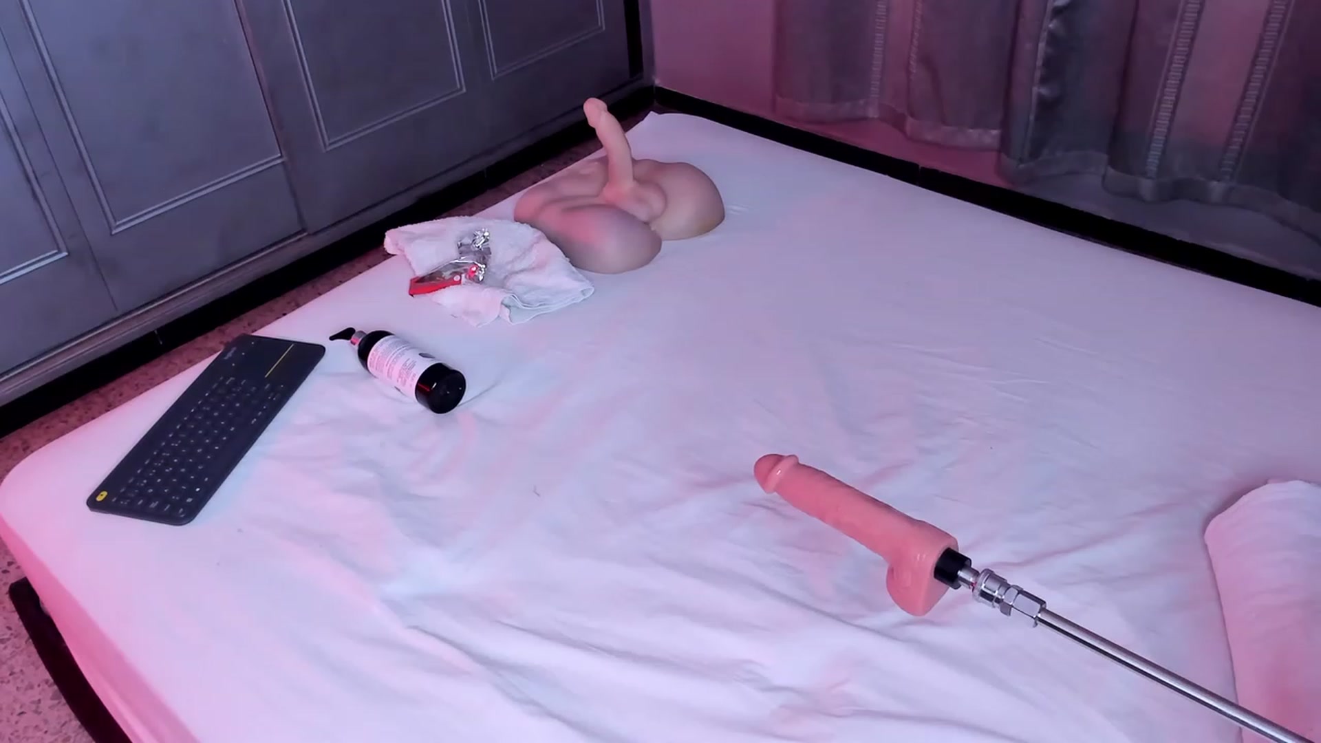 Gallery image thumbnail from AnaRosas's myfreecams stream on, 11/17/2023, 21:00 image 4 of 20
