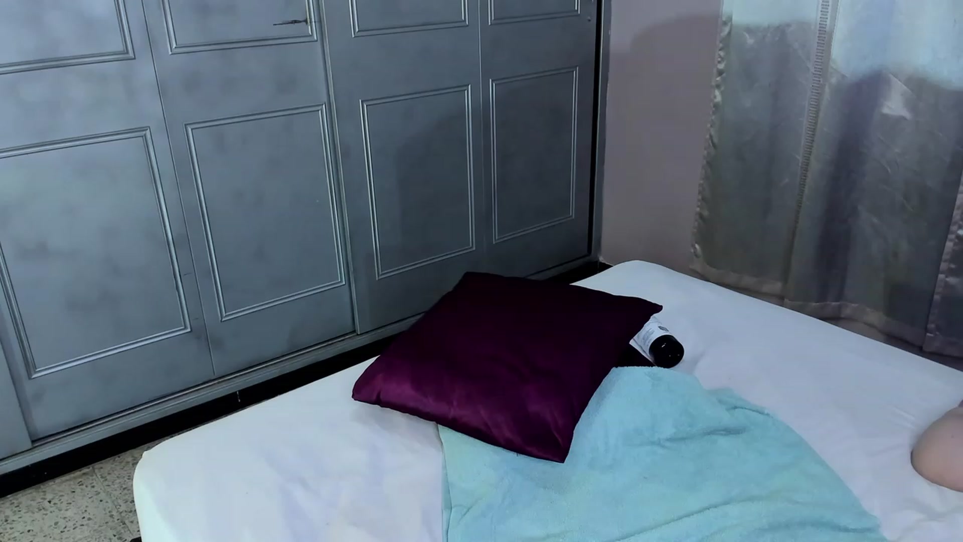 Gallery image thumbnail from AnaRosas's myfreecams stream on, 12/20/2023, 19:27 image 17 of 20
