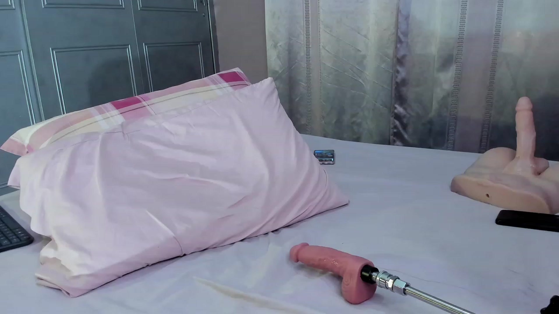 Gallery image thumbnail from AnaRosas's myfreecams stream on, 12/23/2023, 17:29 image 9 of 20