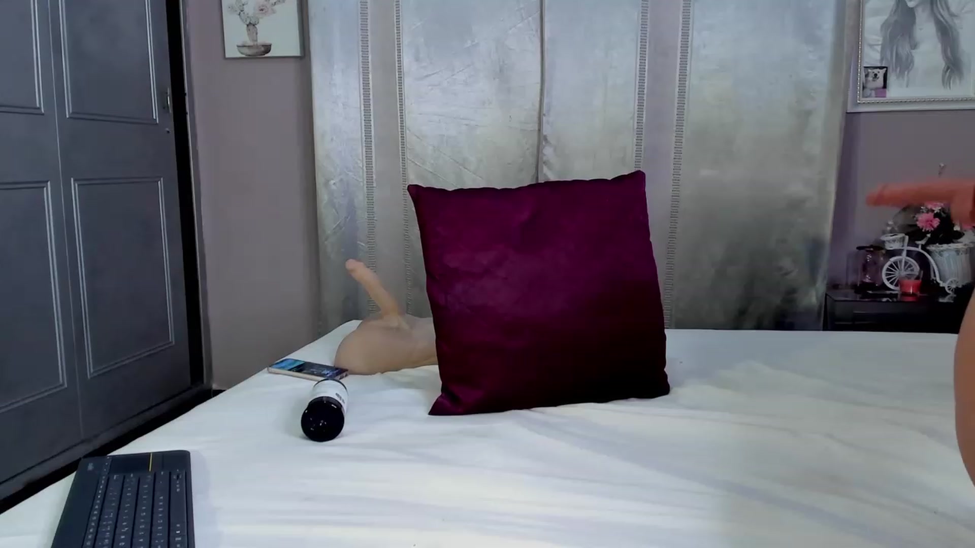 Gallery image thumbnail from AnaRosas's myfreecams stream on, 01/17/2024, 19:31 image 3 of 20