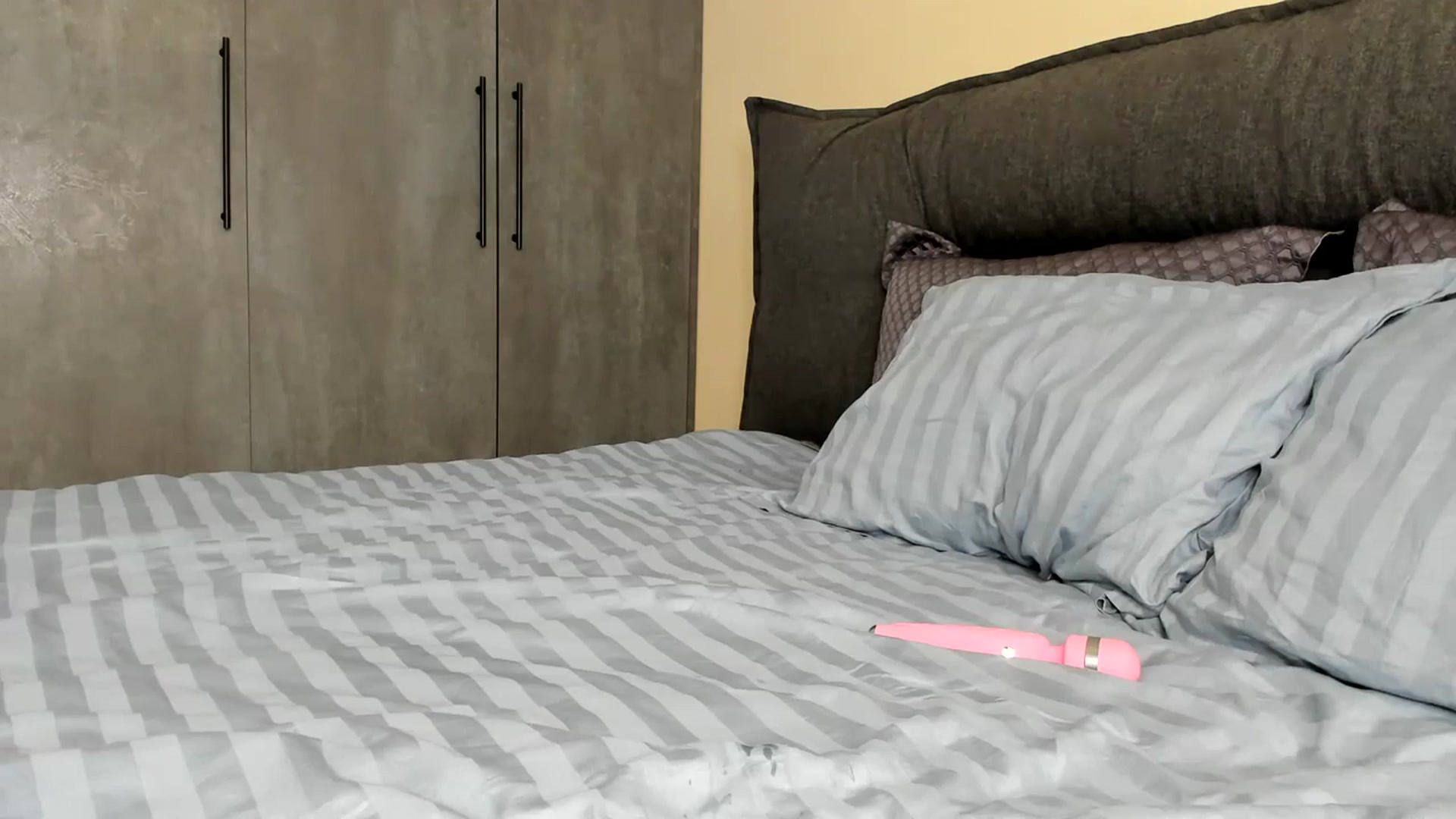 Gallery image thumbnail from AnaStyx's myfreecams stream on, 02/13/2024, 14:07 image 15 of 20