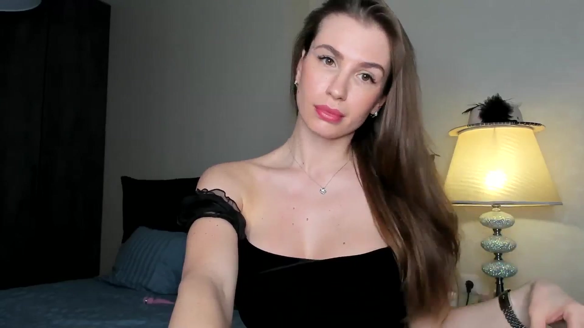 Gallery image thumbnail from AnaStyx's myfreecams stream on, 03/07/2024, 13:40 image 2 of 20