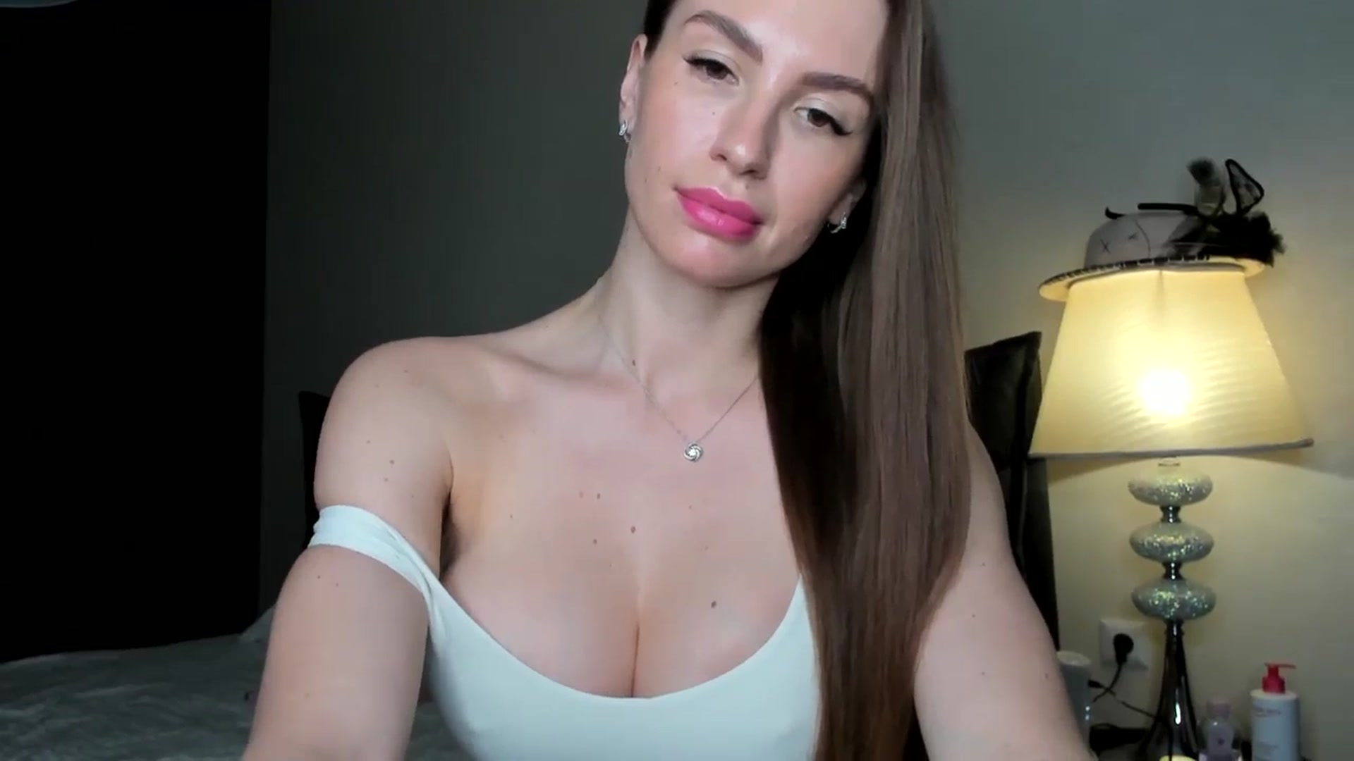 Gallery image thumbnail from AnaStyx's myfreecams stream on, 05/03/2024, 15:43 image 13 of 20