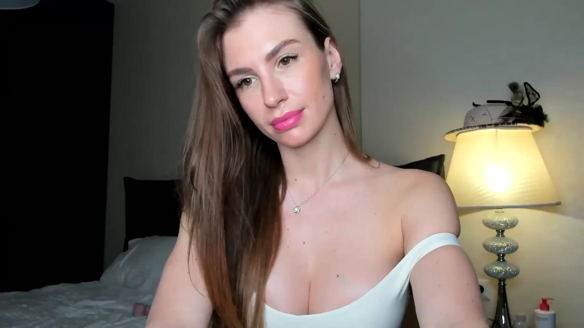Gallery image thumbnail from AnaStyx's myfreecams stream on, 05/03/2024, 16:33 image 18 of 20