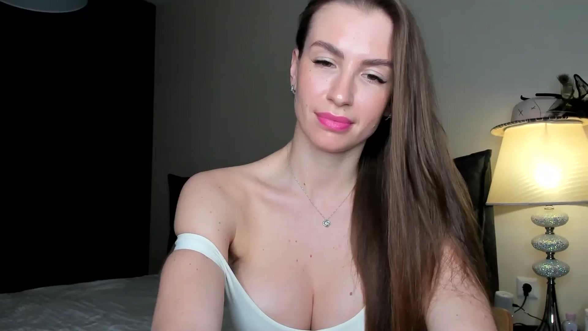 Gallery image thumbnail from AnaStyx's myfreecams stream on, 05/03/2024, 17:44 image 12 of 20
