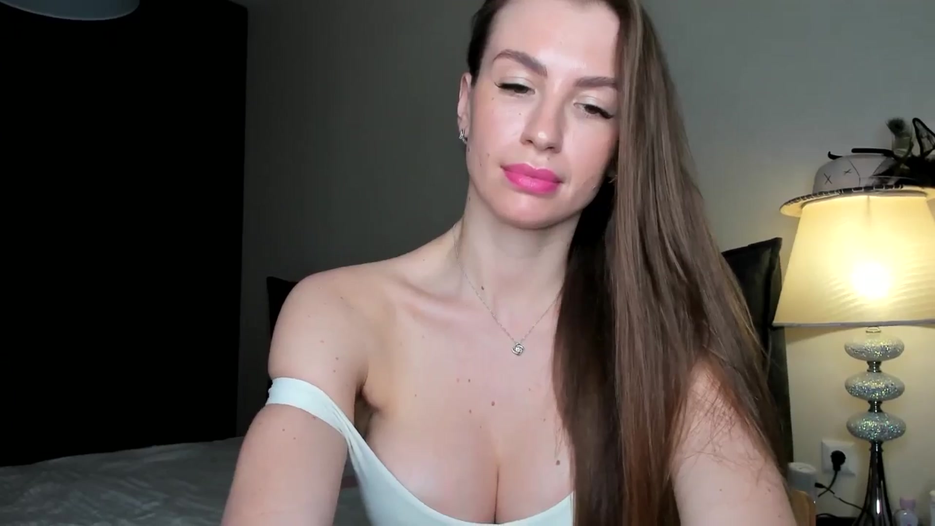 Gallery image thumbnail from AnaStyx's myfreecams stream on, 05/03/2024, 17:44 image 13 of 20